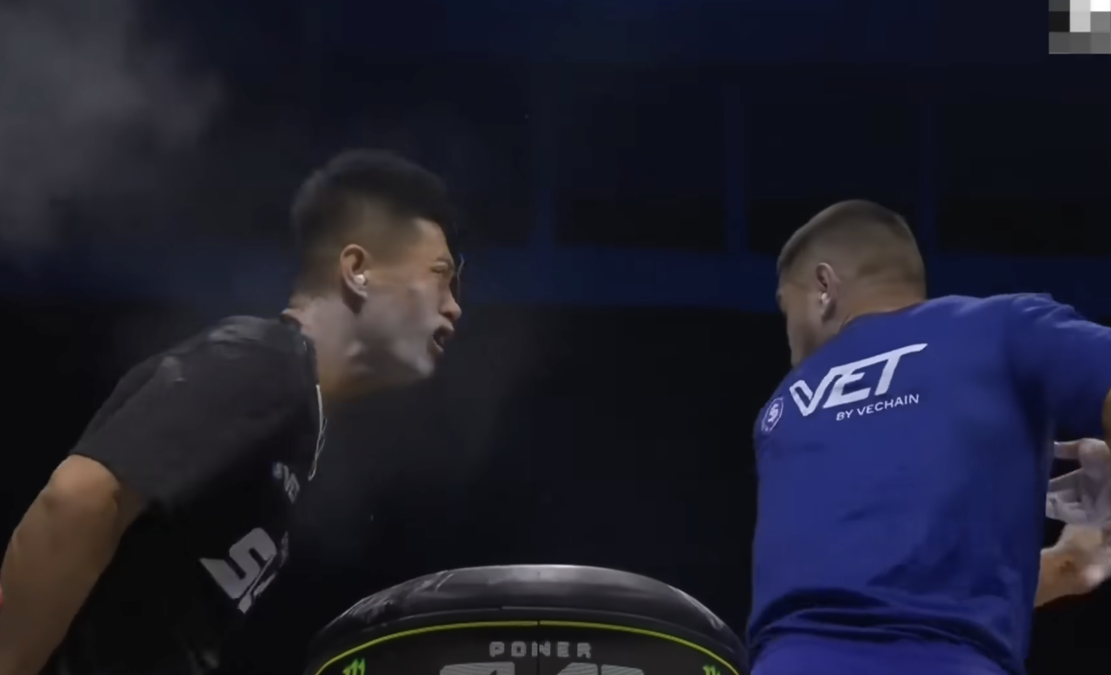 趙鴻剛被對手擊潰。圖／翻攝自微博