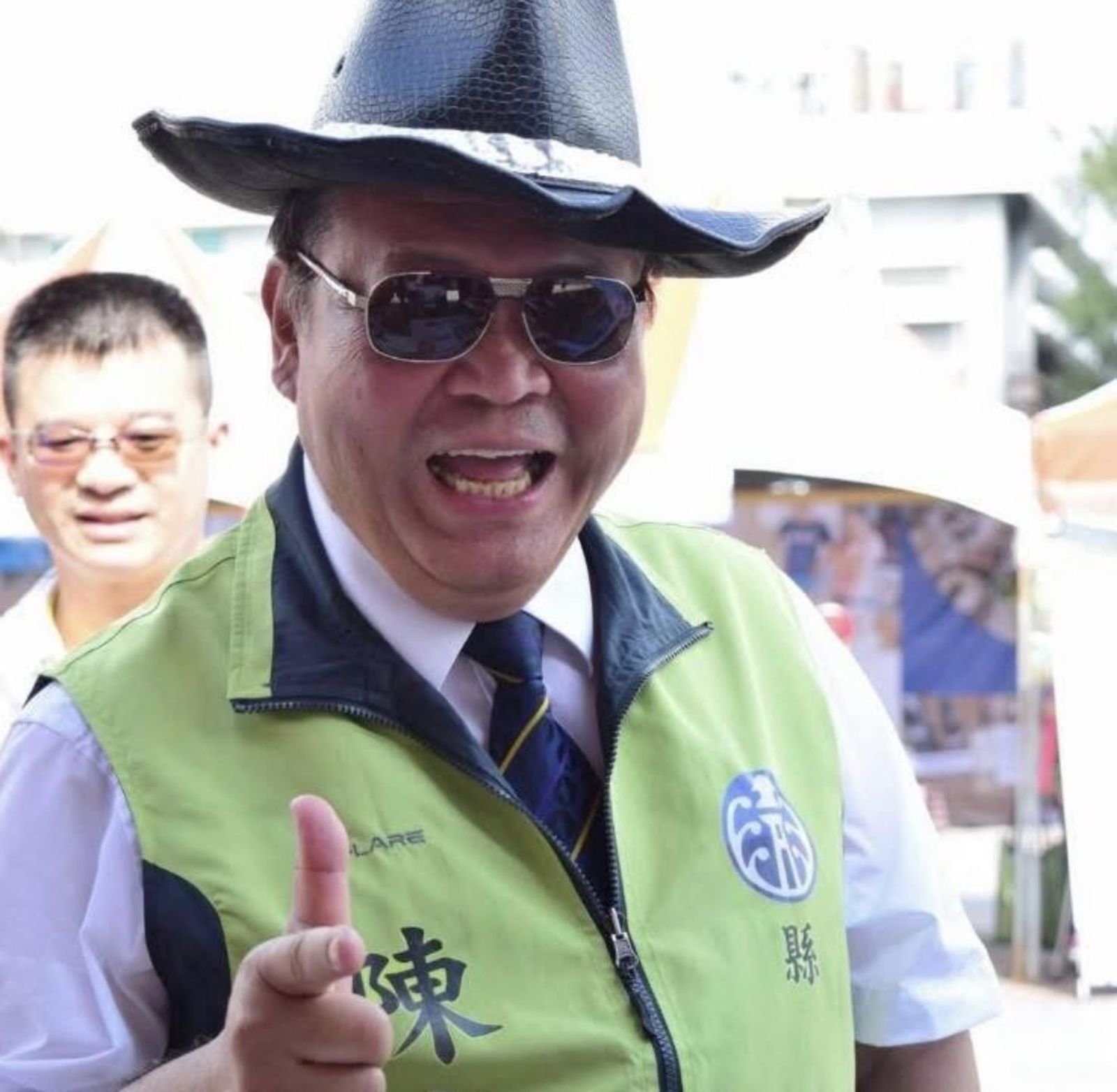 澎湖縣長陳光復階梯摔落無呼吸心跳　緊急送醫搶救中