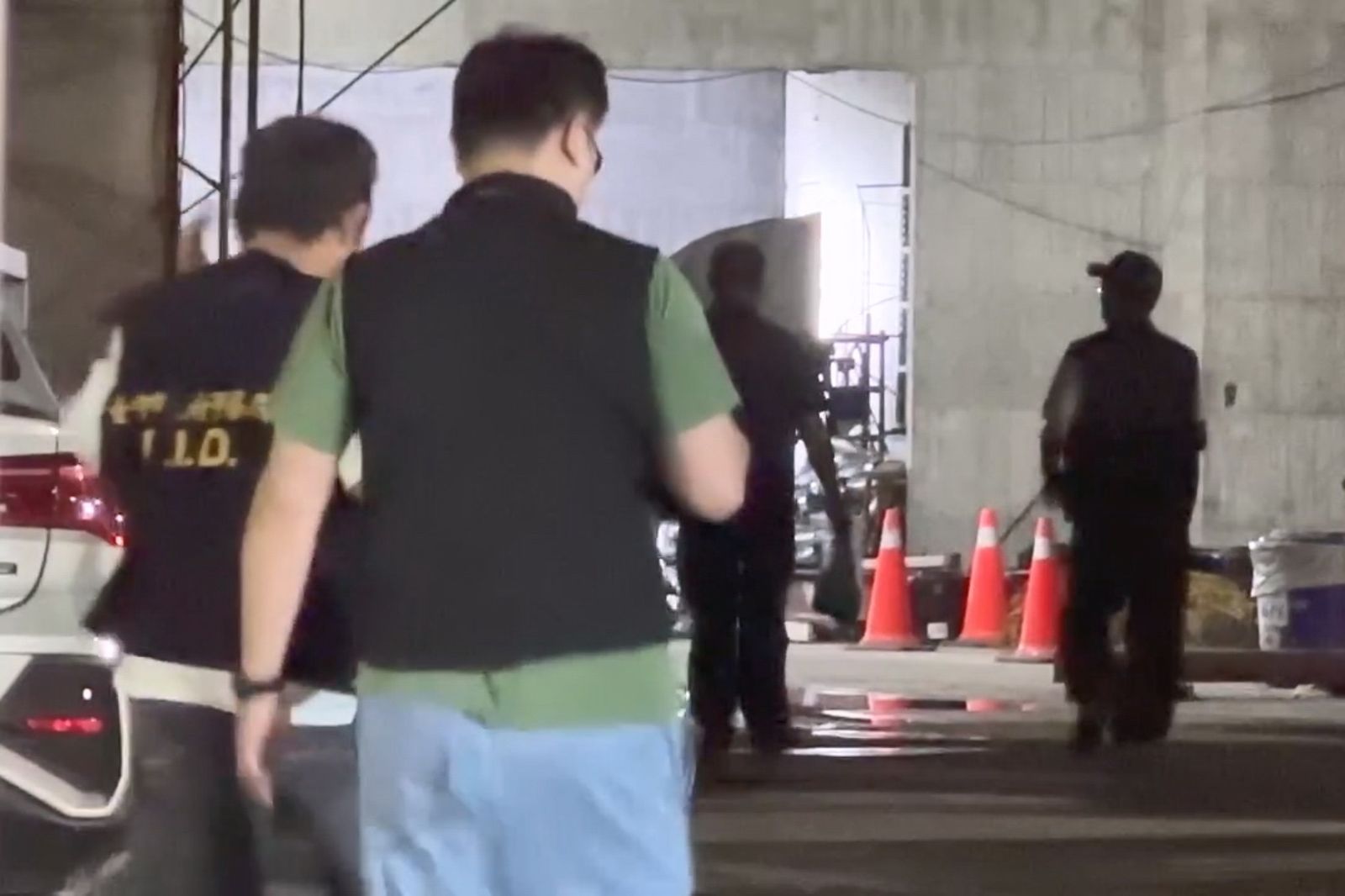 台中七期爆命案!30多歲男倒臥商辦大樓工地慘死 警方漏夜追查身分原因