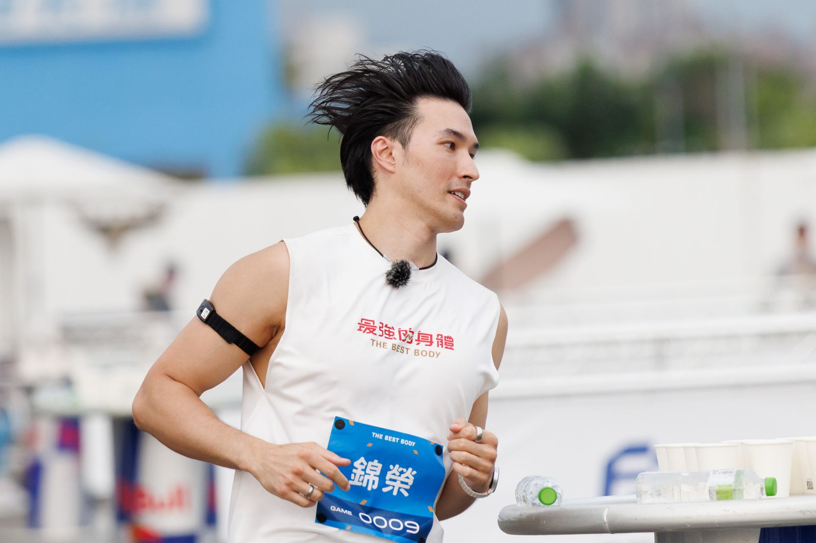 錦榮腿長「多15公分」海放全場！超車李玖哲「1舉動」挑釁感爆棚