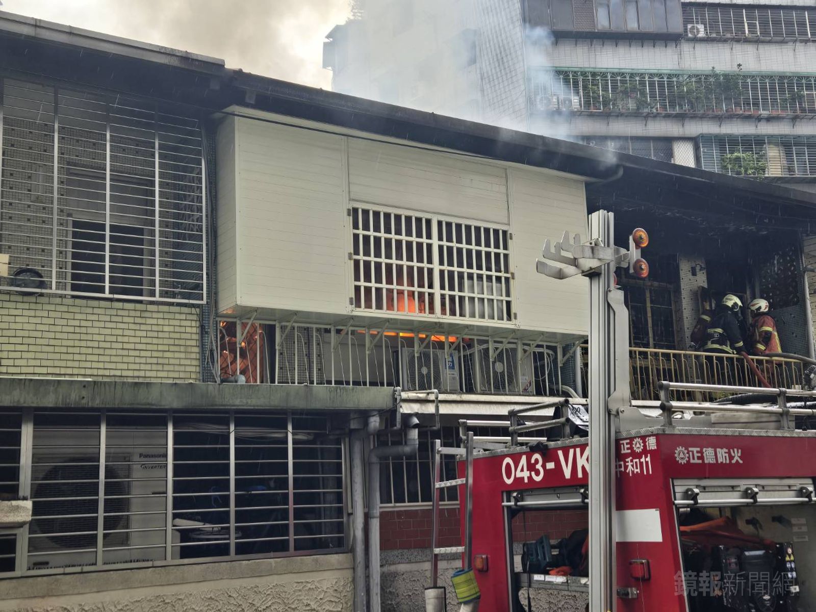 永和住宅火警延燒6戶　大量濃煙竄天際