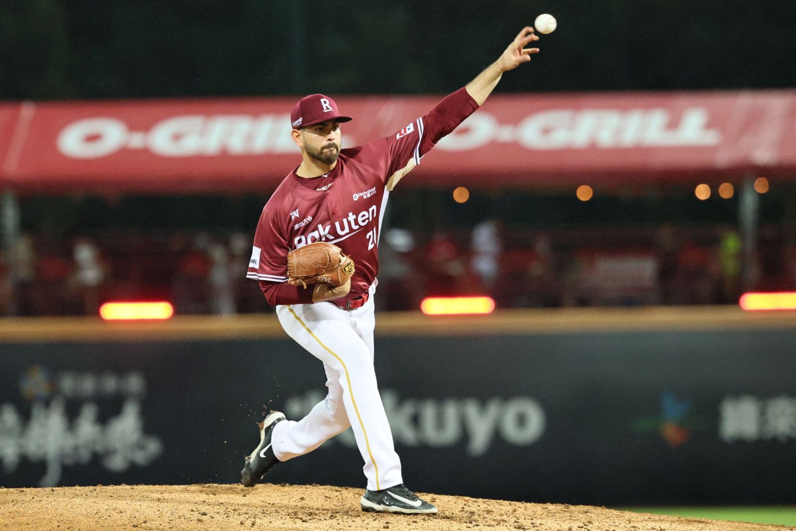 中職/季後挑戰賽國慶日開打!獅猿公布32人名單 G1樂天推魔神樂對決統一獅帝芬