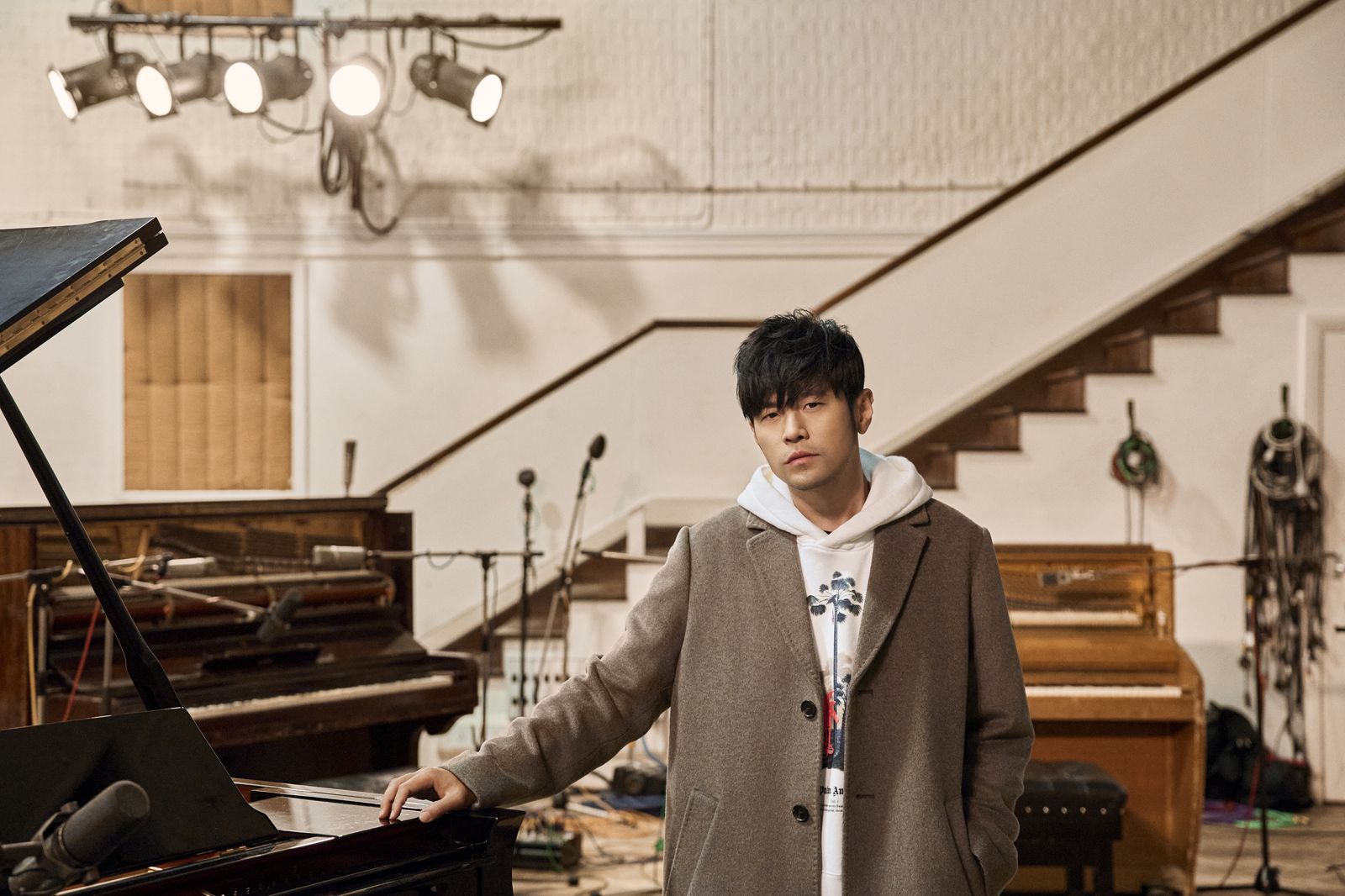 周杰倫病倒了！感冒纏身「快瘋了」宣告停工休養