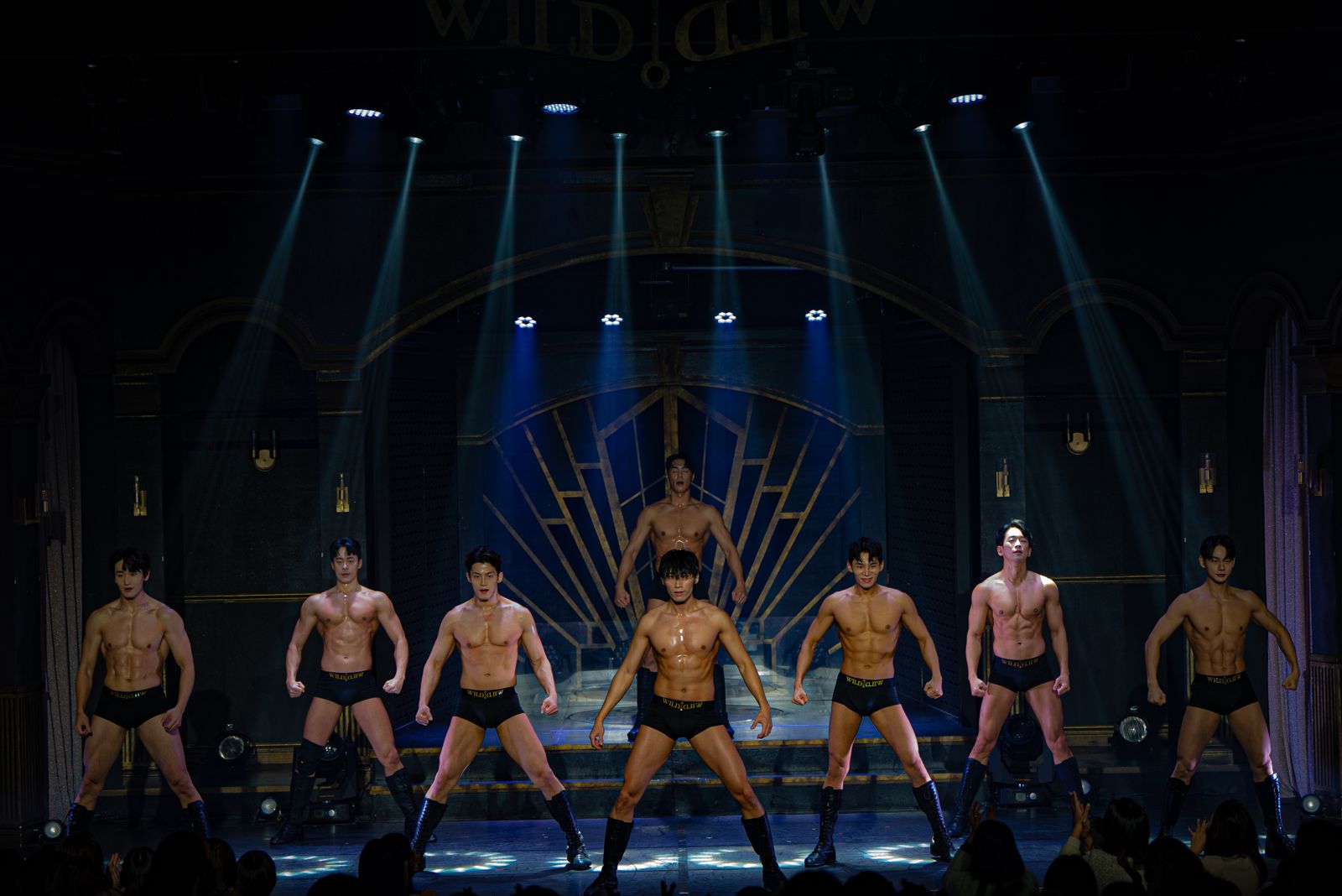 猛男音樂劇《WILD WILD》要加演！　北高增2場次下週三搶票