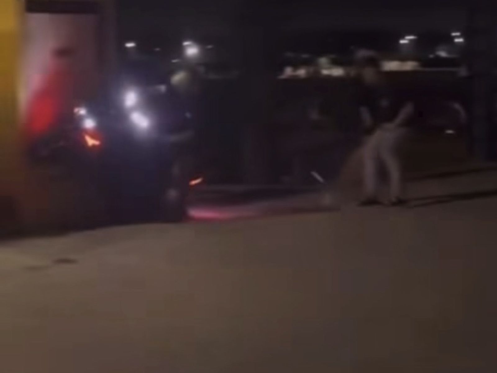 自稱「南寮噴射機」車聚炫技!翹孤輪失敗撞3歲女童遭圍毆 發文道歉…成打臉現場
