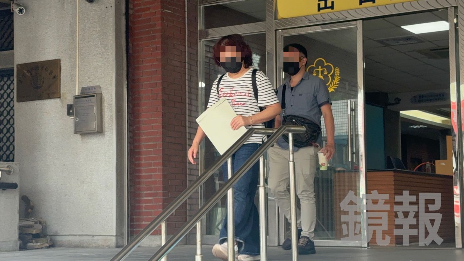 陳姓家族一家五口今天出庭均否認犯罪。李依璇攝