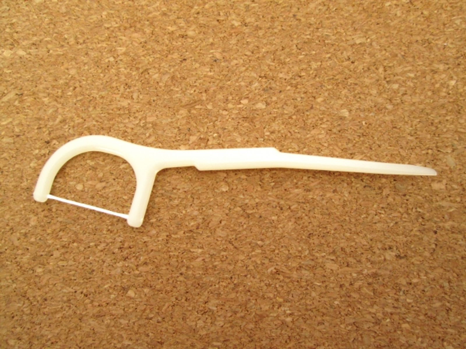 他1週換1次牙線棒！「心臟瓣膜被吃掉」開刀　醫師：拜託不要省
