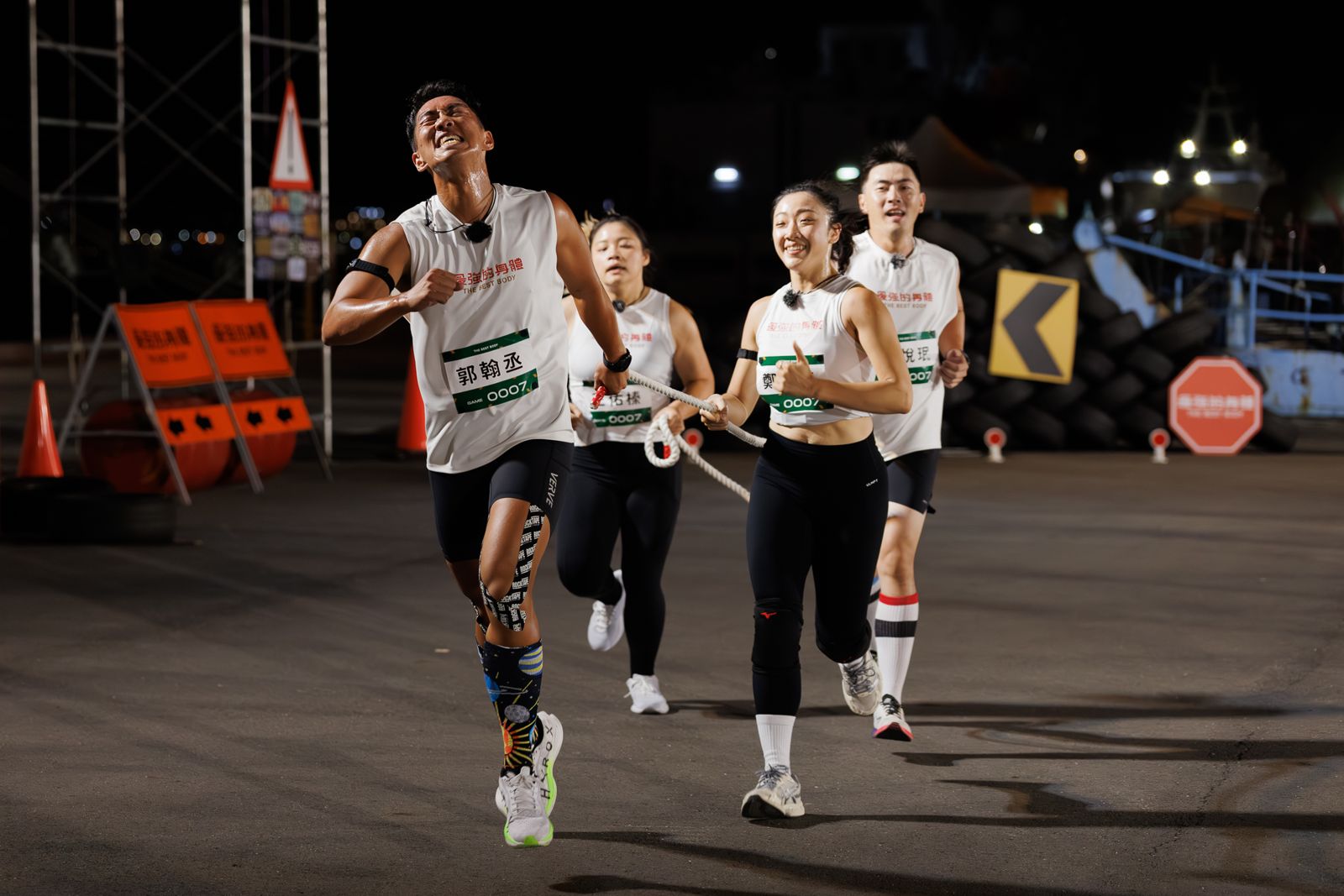 《最強的身體》團體組戰況激烈。好看娛樂提供