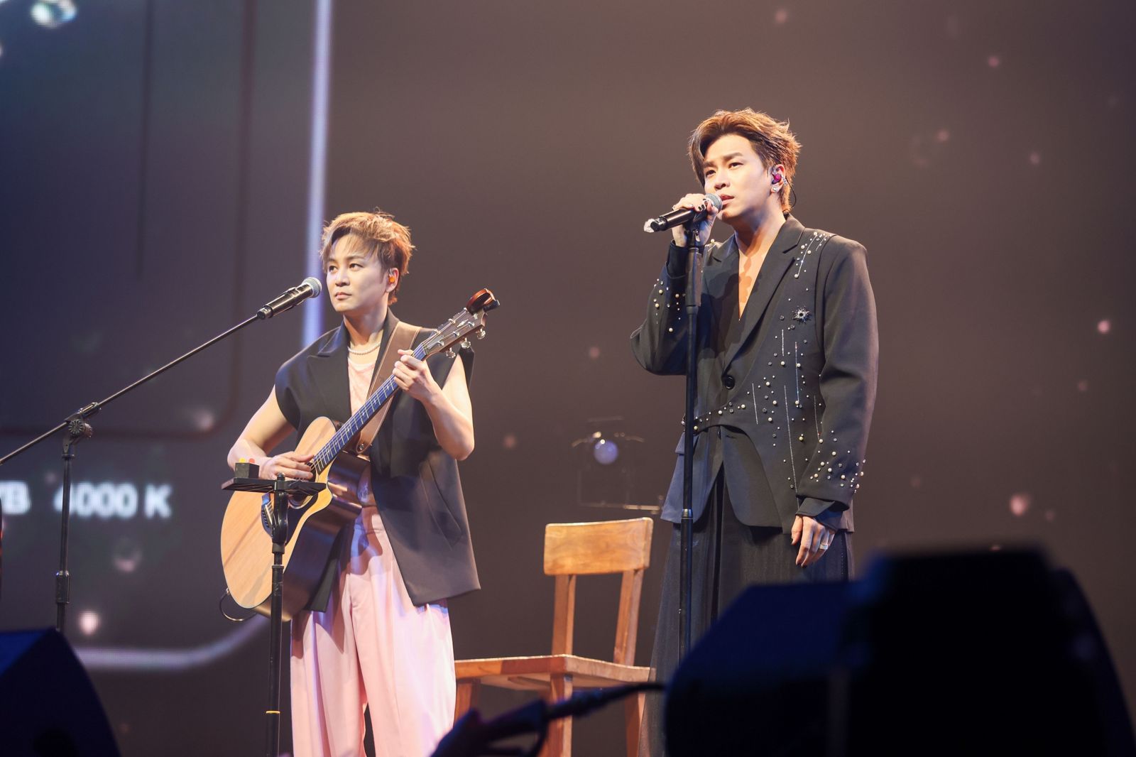 直擊／Energy閃兵休團最後一唱！坤達淚謝柯佳嬿「妳辛苦了」