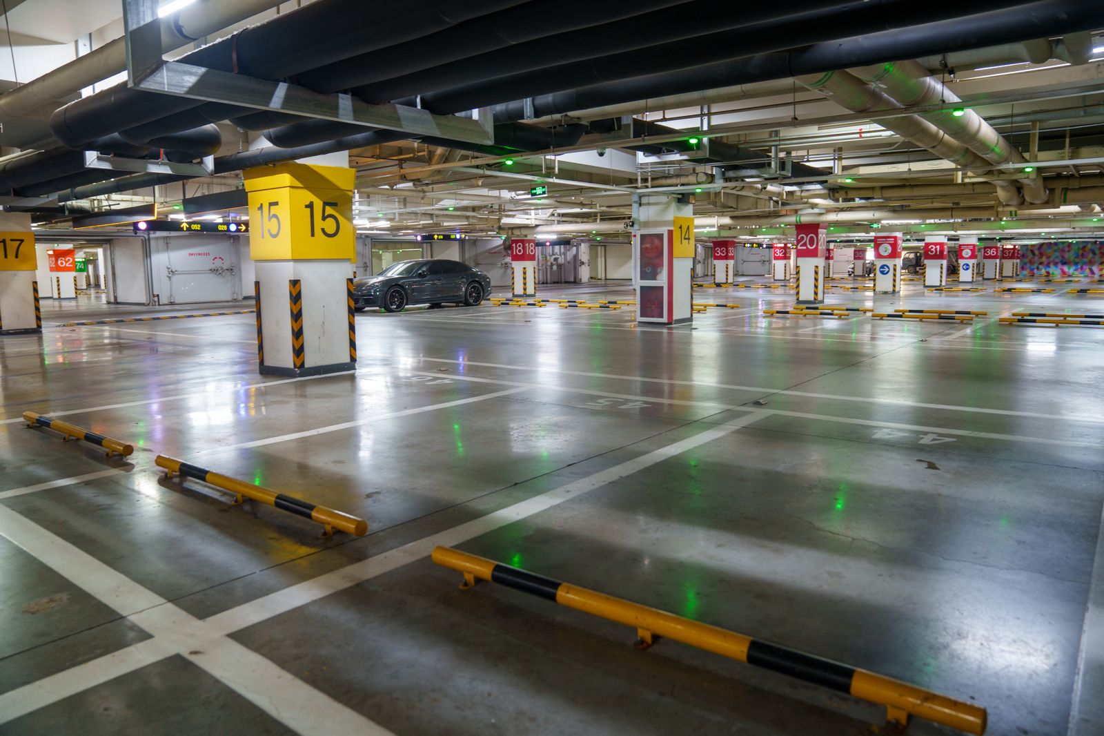 肖貪夫妻轉賣免費停車券狂撈221萬！「報好康」害一家5口全被逮