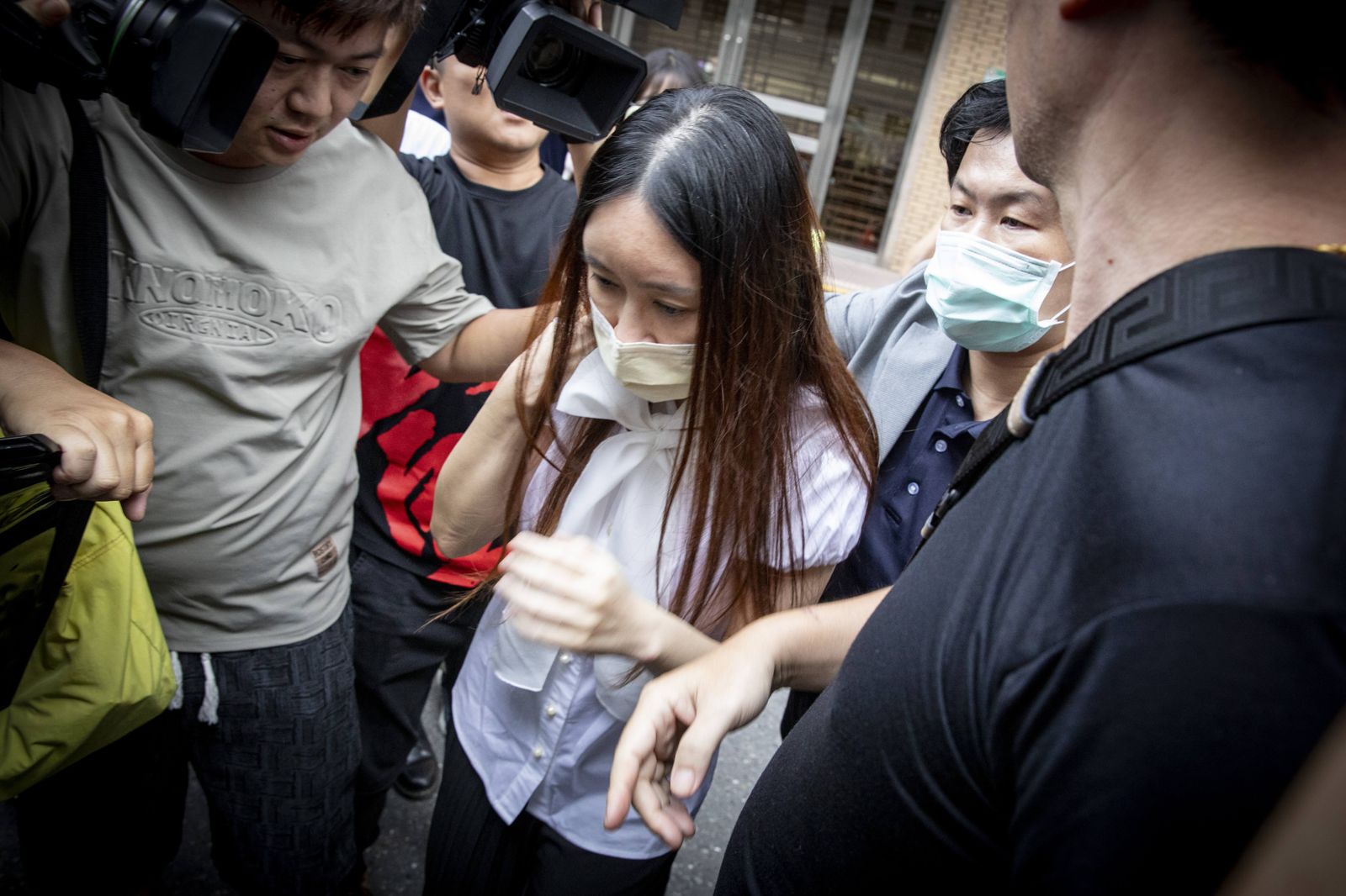 陳怡君涉貪延押2月翻盤　高院首例自為裁定交保！恐牽動柯文哲案