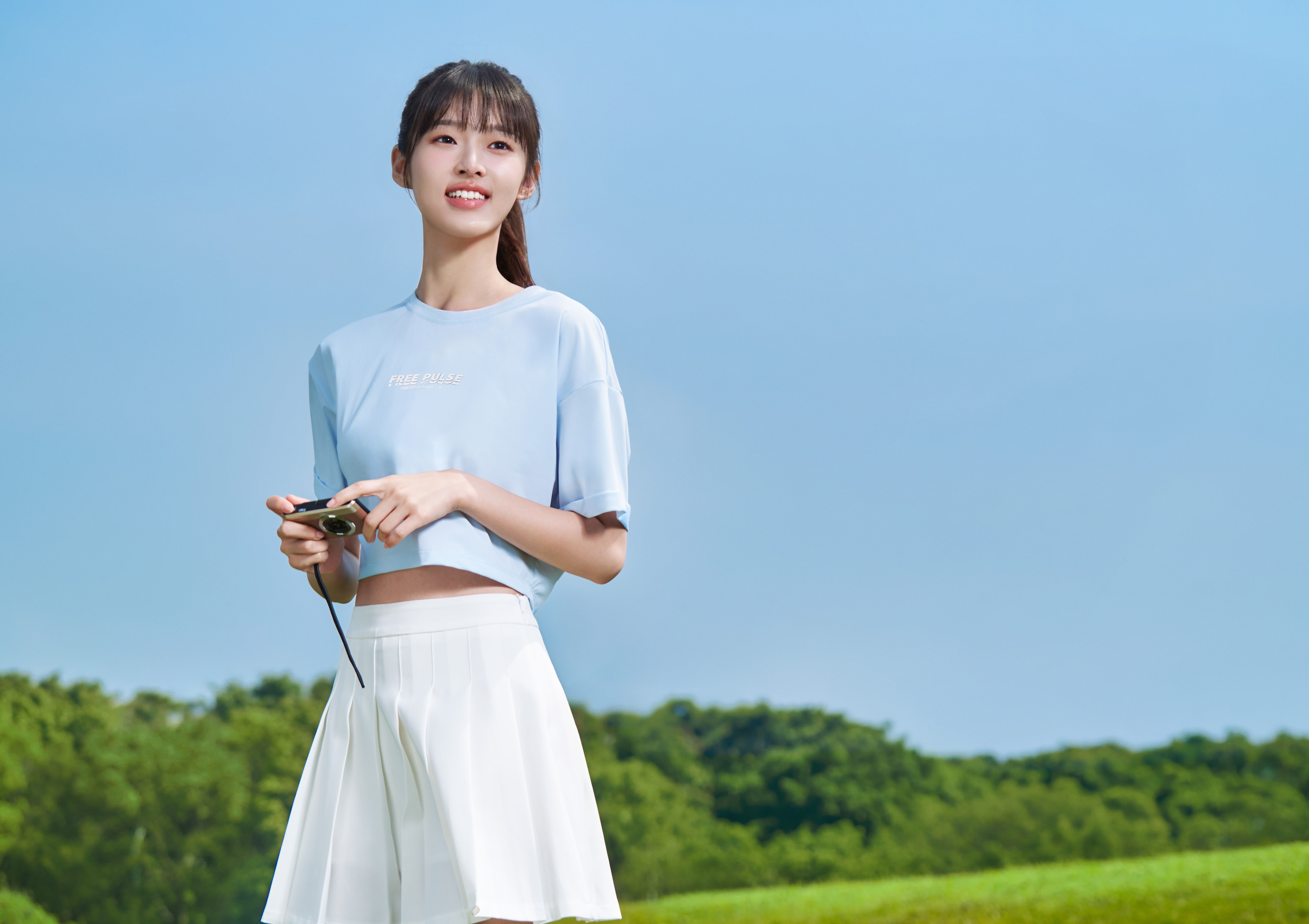 何曼希IG狂飆35萬追蹤!合體蕭子墨驚爆「最愛阿蘭」 露腰反差萌真相全曝光 - 鏡報
