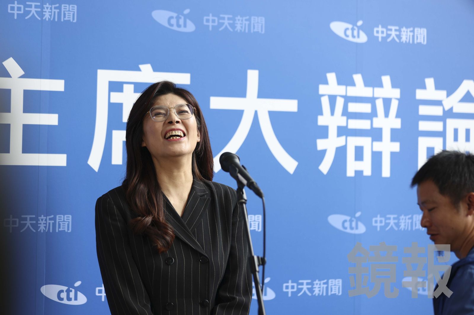 郝龍斌打盧秀燕牌 鄭麗文稱和盧是好姐妹、再為顏家發聲