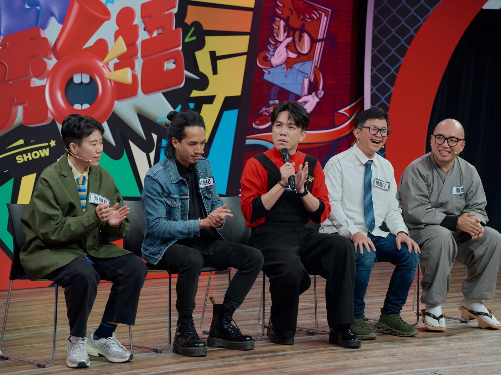 許志豪領軍第一季選手們進軍台語台南部中心錄製《Talk Talk秀台語-全民練喙花》。公視台語台提供