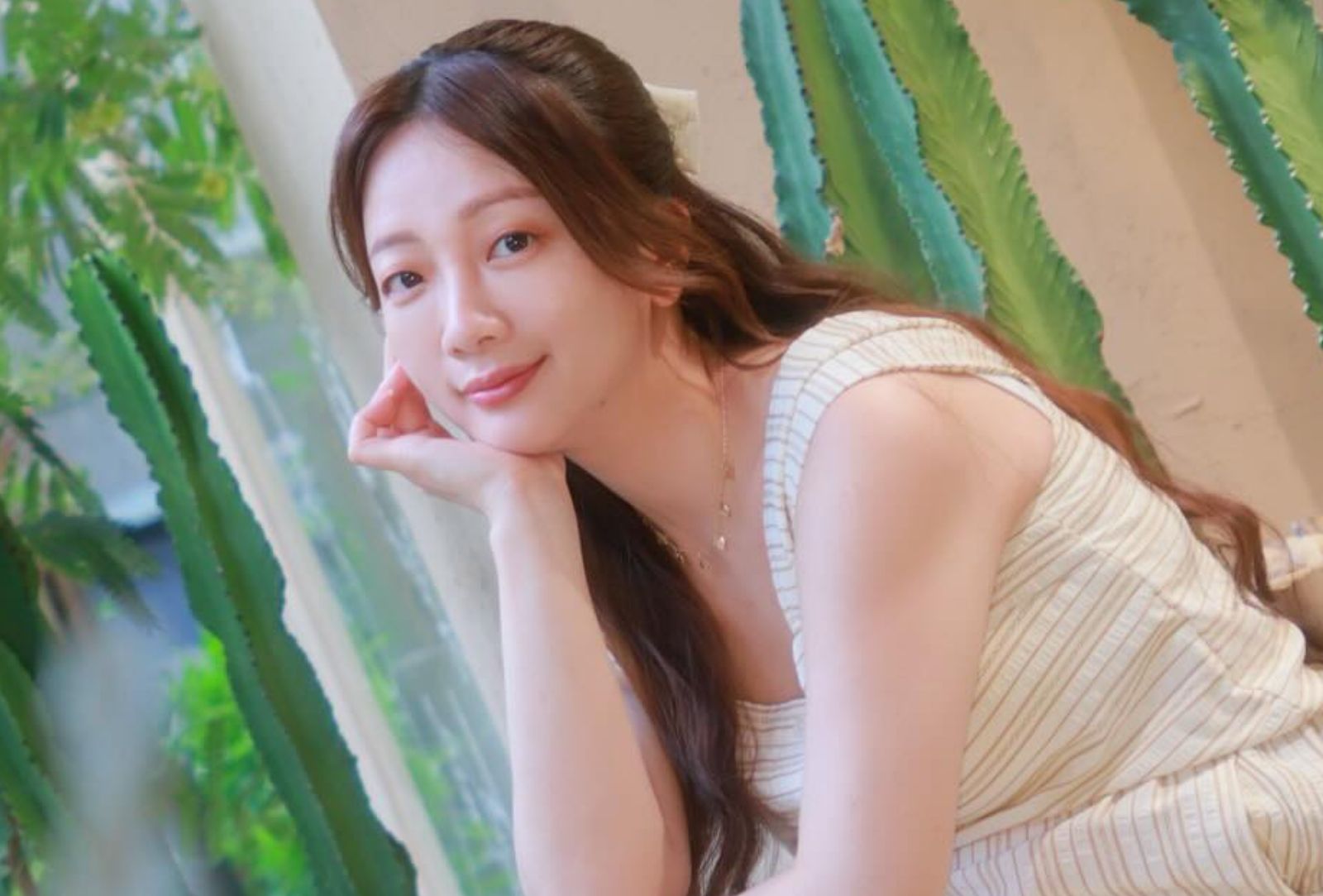 玉兔上公廁遭陌生男闖入！門把「拉扯2下就開」崩潰：真的超可怕