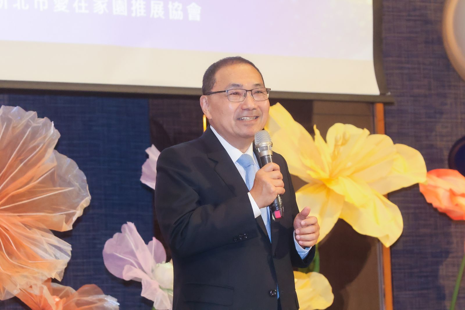 新北市長侯友宜坦言,可能達到停班停課標準。圖/新北市政府提供