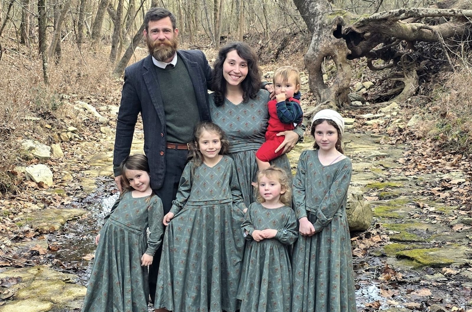 知名童星加入極端宗教「自稱激進分子」　隱居還禁止小孩上學：培養成極端分子