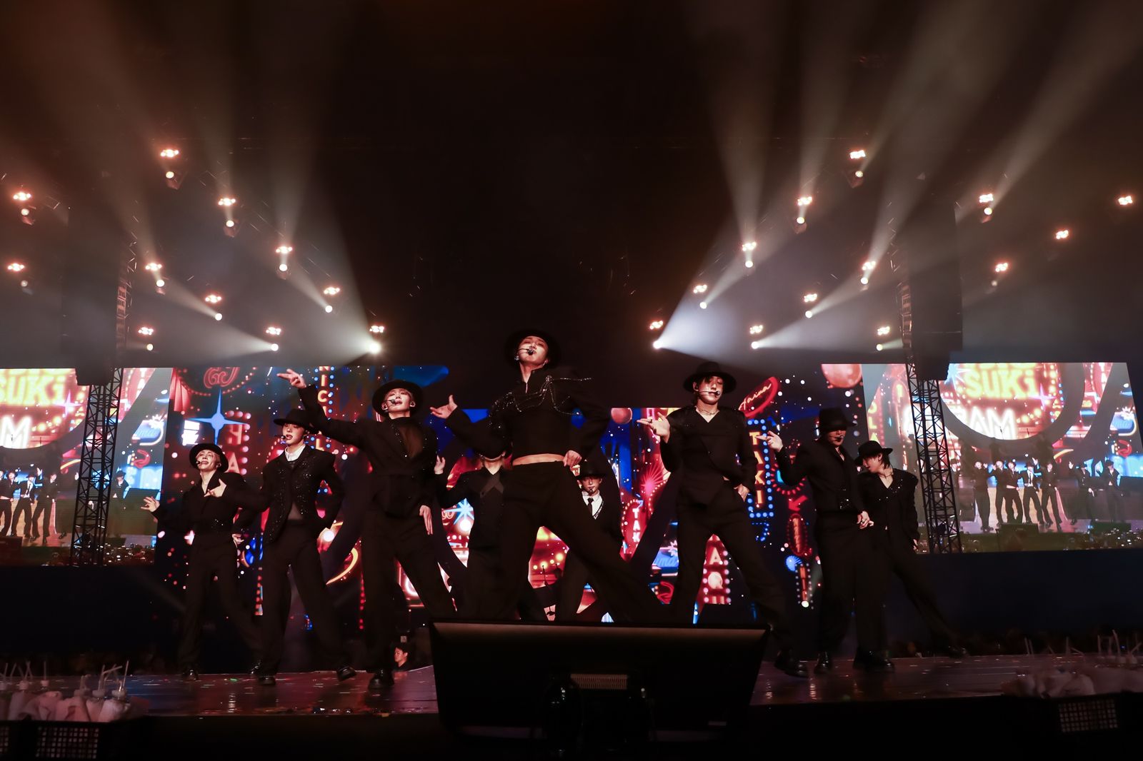 &TEAM首次在台開專場,全場歌迷尖叫聲炸裂。KKLIVE提供