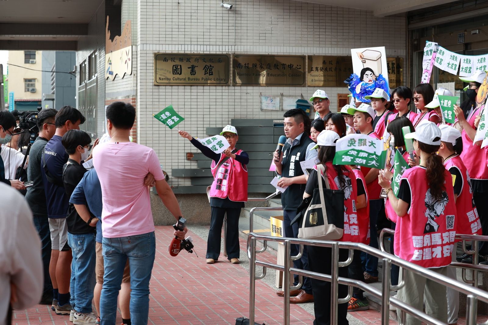 「福壽螺」說發酵！罷免馬文君催出2.5倍連署書　狂補3828件達安全門檻