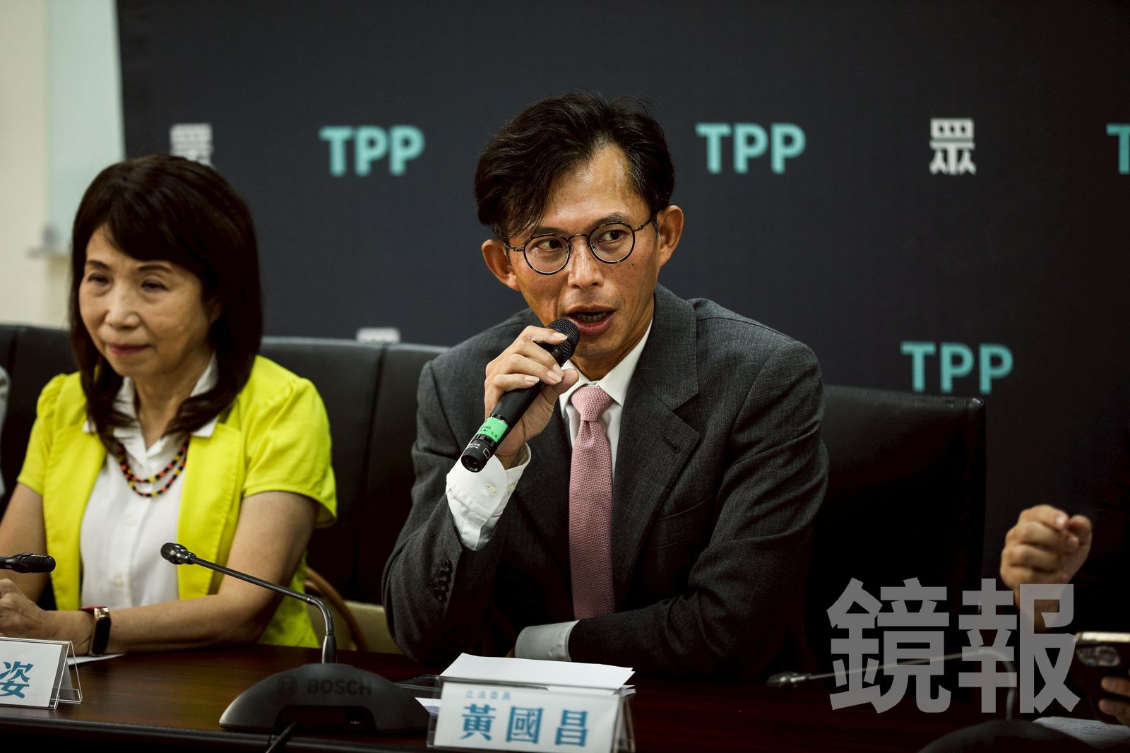 再被爆狗仔集團兜售偷拍照斂財 黃國昌急撇清:自己從來不會做這種事