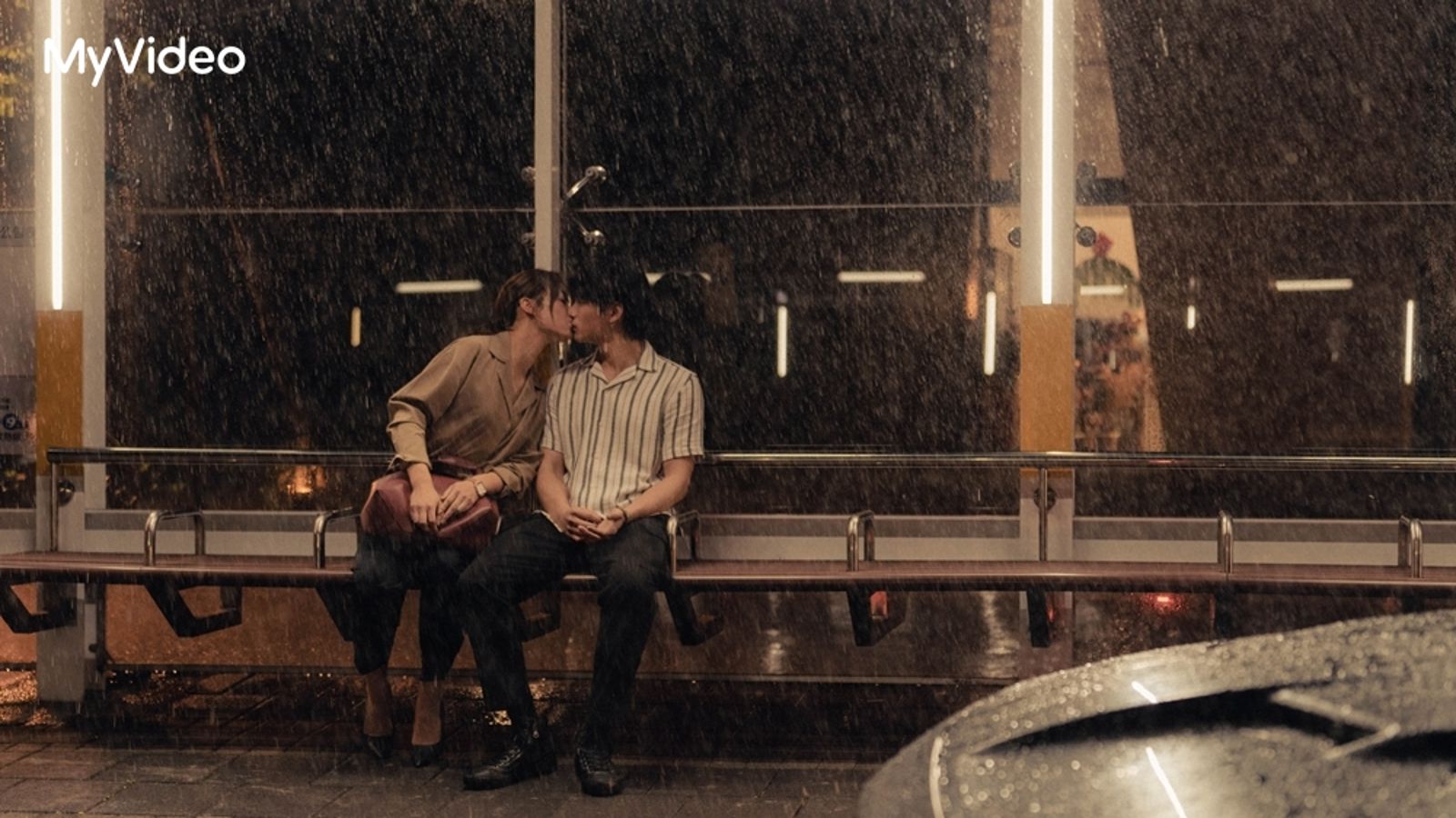 《人浮於愛》范少勳(右)、宋芸樺(左)親了!公共電視、台灣大哥大MyVideo提供