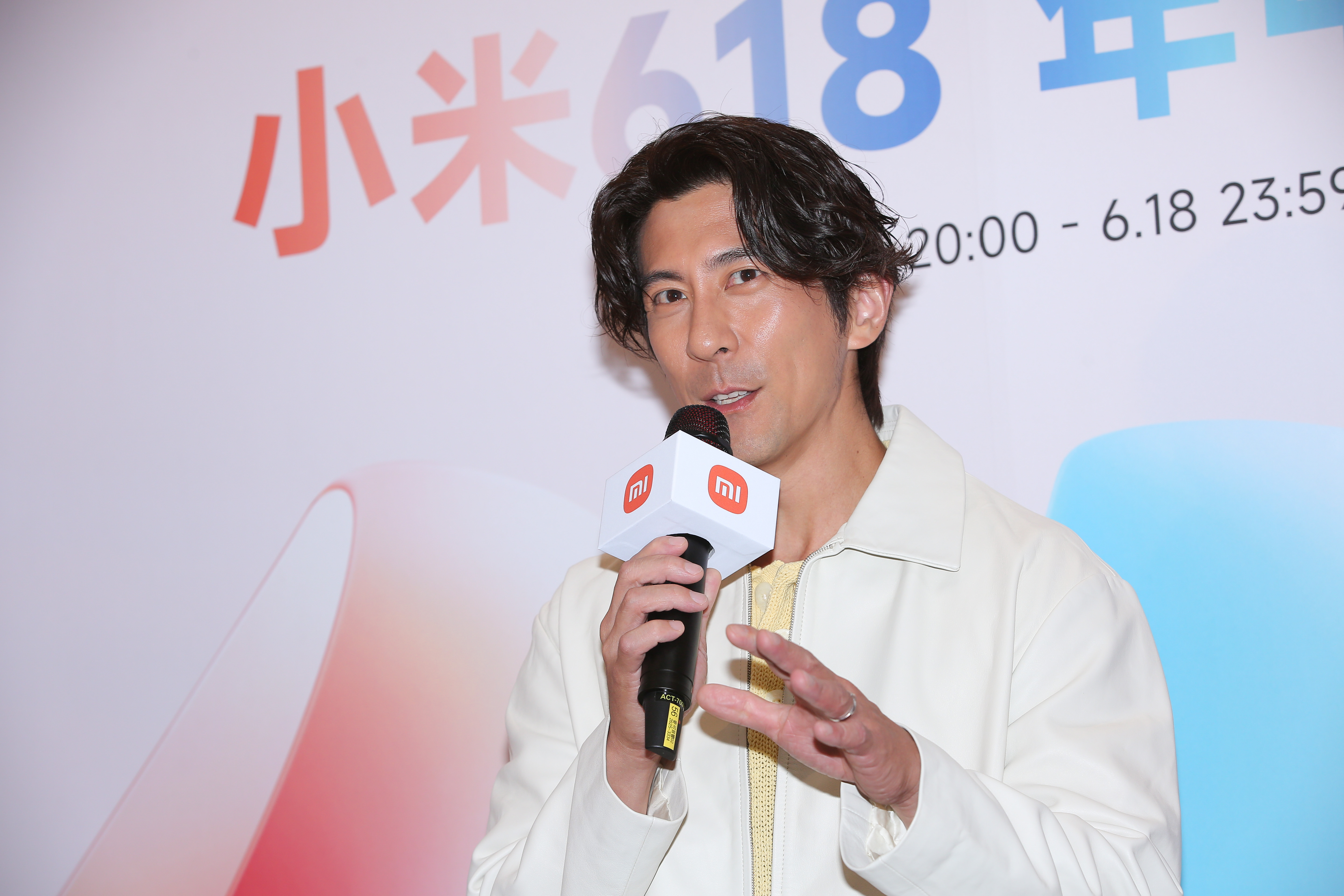 修杰楷砸15萬「裝病」改服替代役 藍委質疑審查有漏洞 - 鏡報
