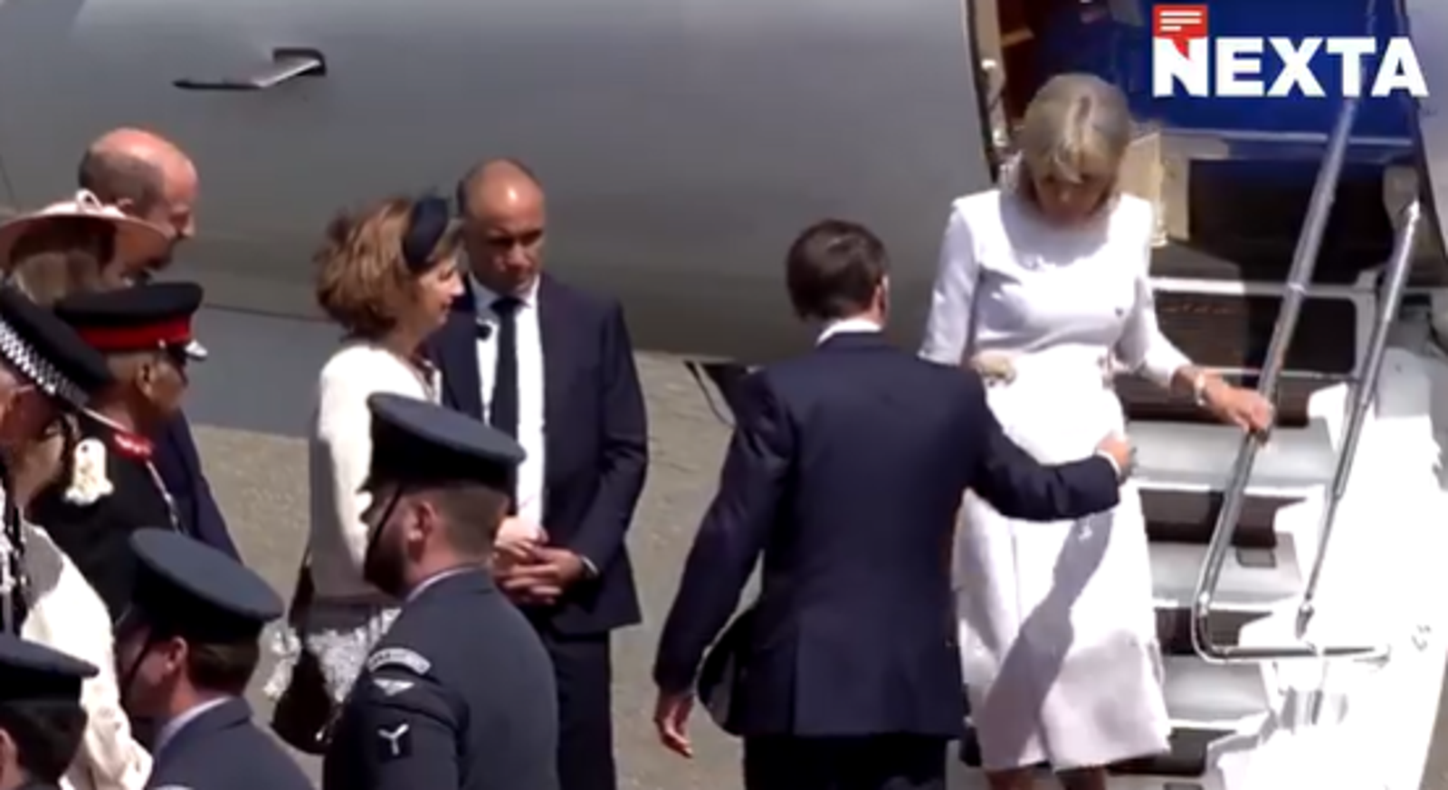 法國總統慘變「奴婢」！不只遭「太座娘娘」呼巴掌　出訪直接被無視