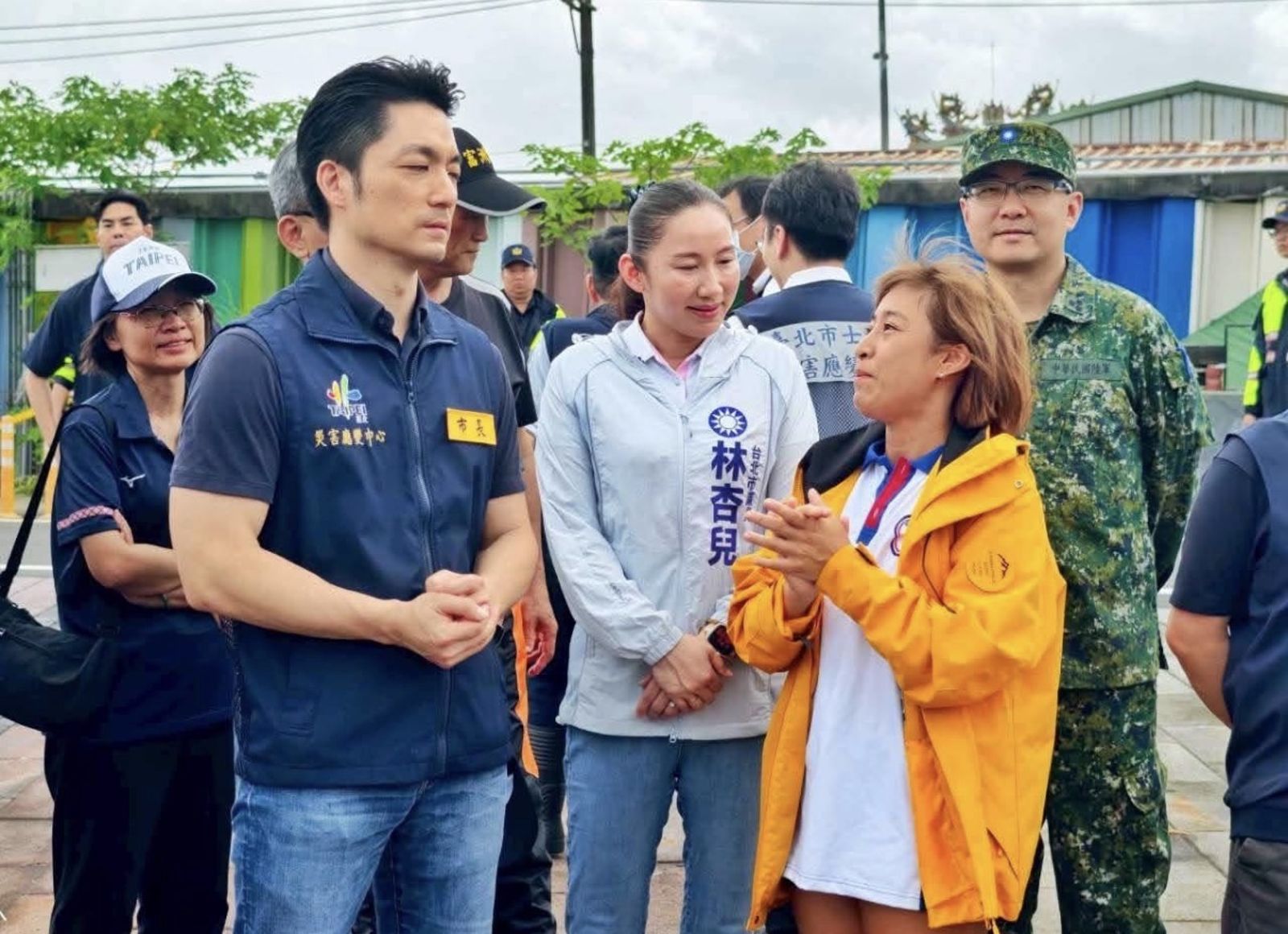 恐嚇槍殺蔣萬安、林杏兒!揚言「黑衣人持紅外線手槍」 北市警逮到人了