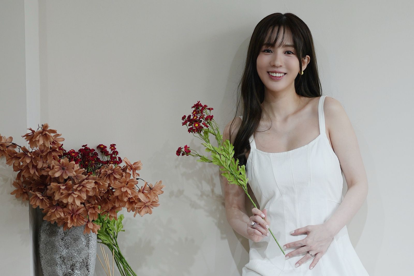 37歲愛雅才宣布懷孕喜訊！自爆3症狀超難受　身材0走樣