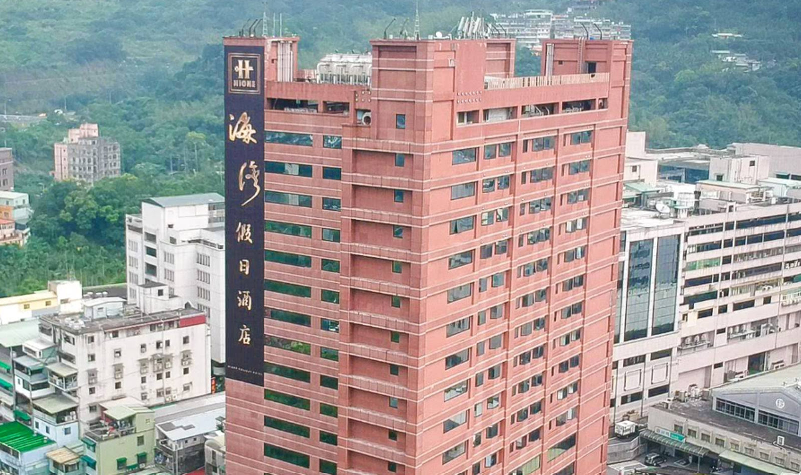 海灣開發公司董事長涉嫌「左手換右手」,掏空公司近4億元。翻攝自google map