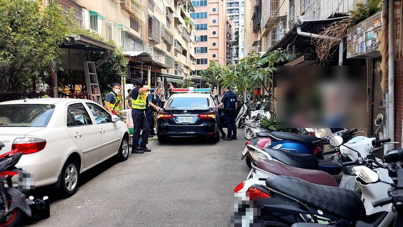 台中情殺驚魂！男子談判破裂持刀磚攻擊女友母女　鄰居見義勇為慘遭重砍