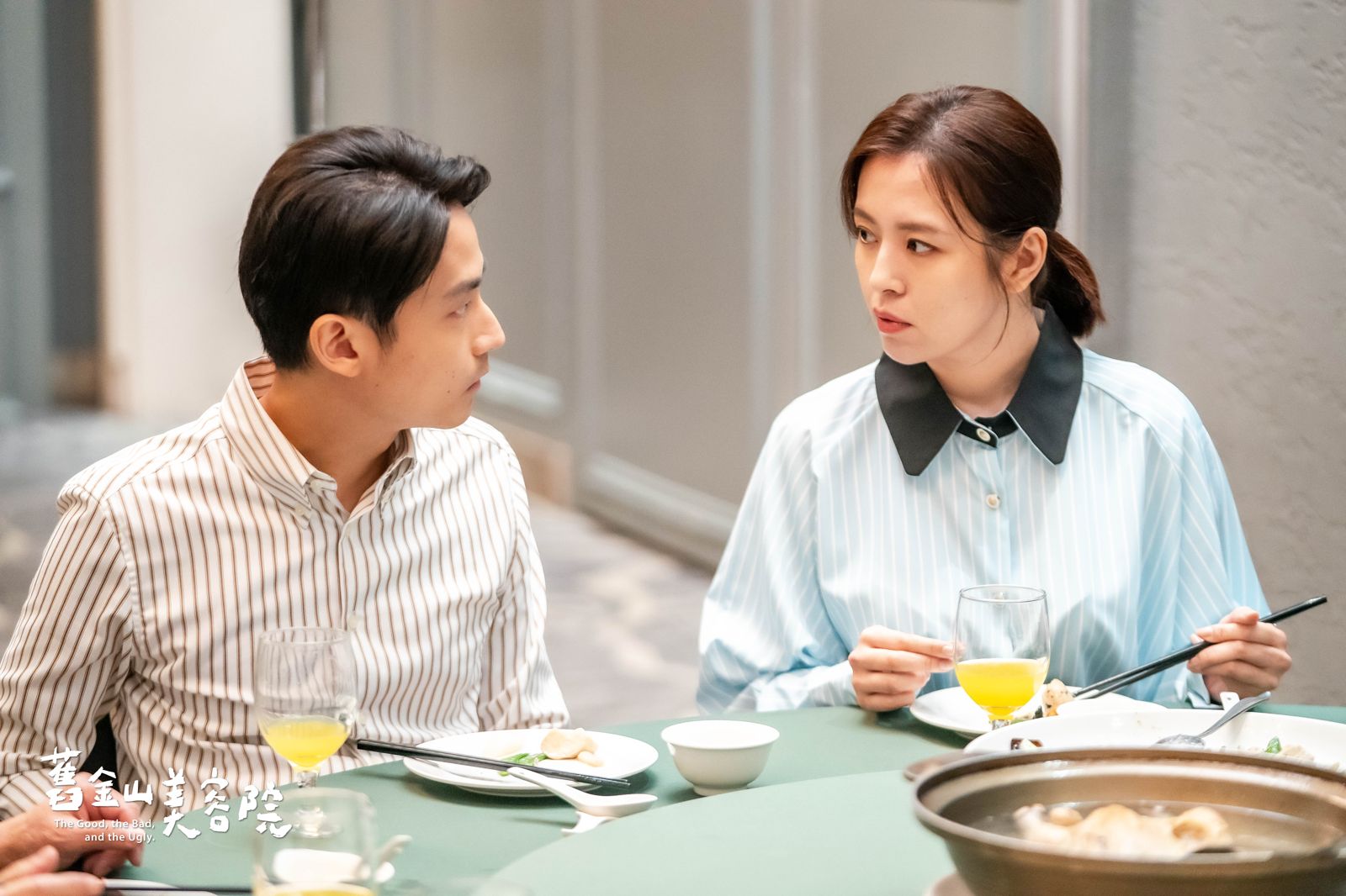 劉品言（左）在《舊金山美容院》答應林鶴軒（左）求婚。TVBS提供