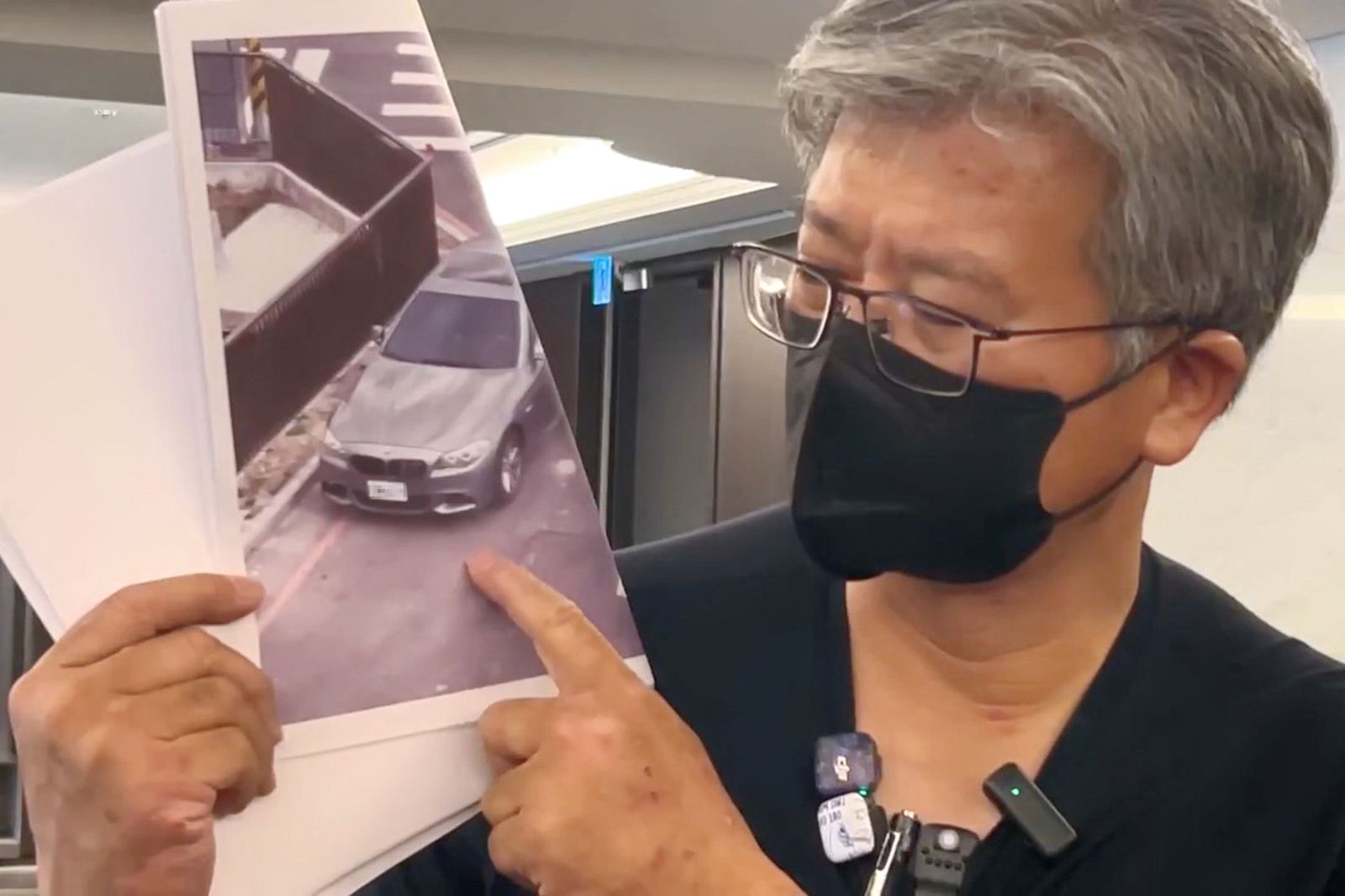 受害包商A先生控訴,這輛車在他施作的工地案場附近盯哨監控。民眾提供