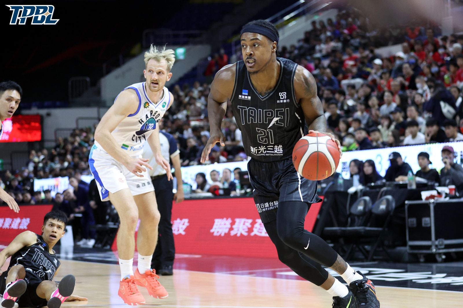 戰神洋將繳超狂「雙二十」延長賽擊退海神　洛夫頓傷勢也曝光