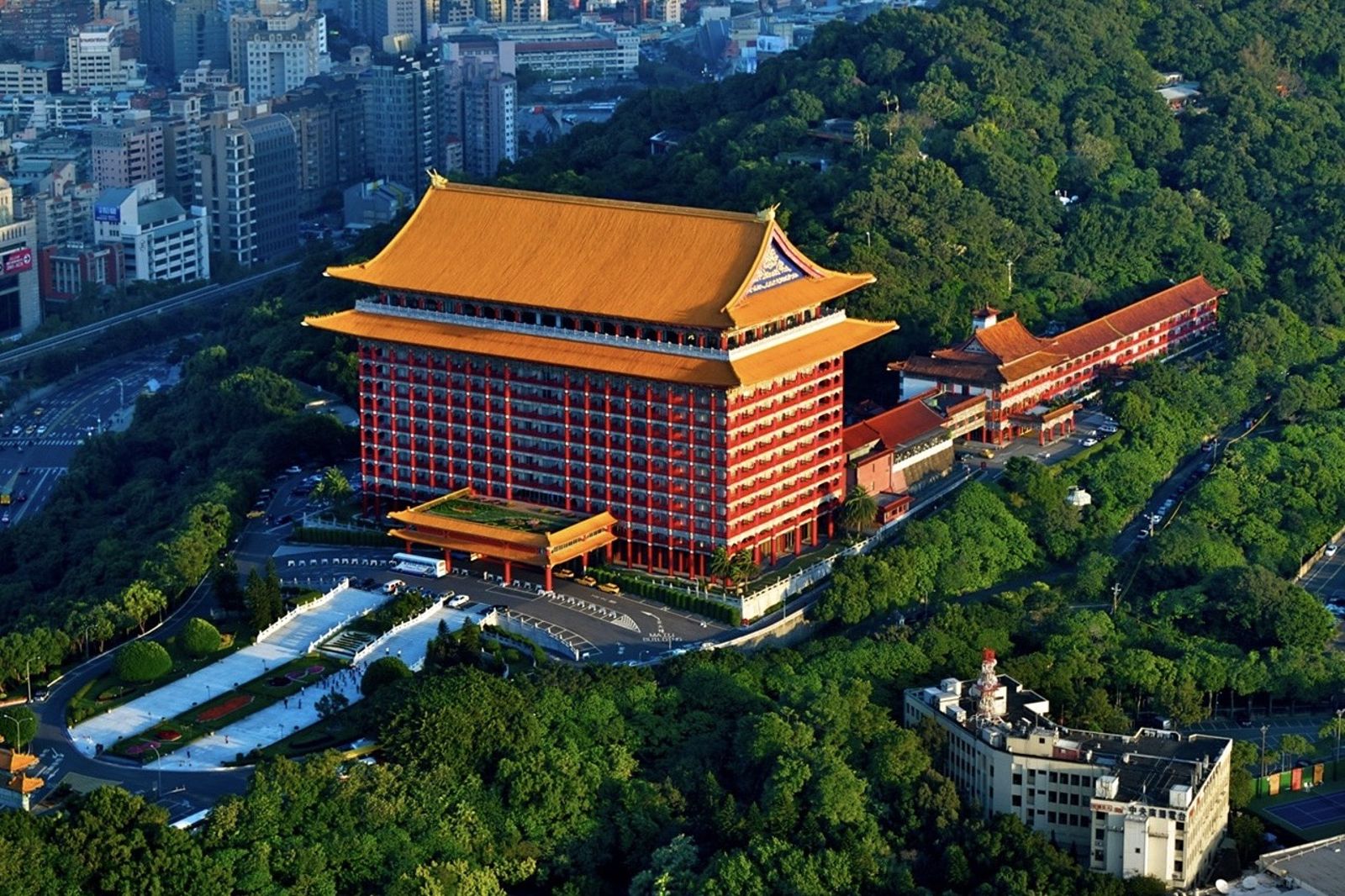 飯店當國會？韓國瑜拋立院遷址圓山飯店　綠委推中正紀念堂、台中成功嶺