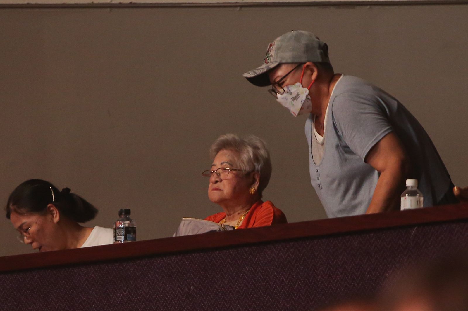 蔡琴被求愛喊「身份證留下來」 高齡92歲母親現身惹哭全場