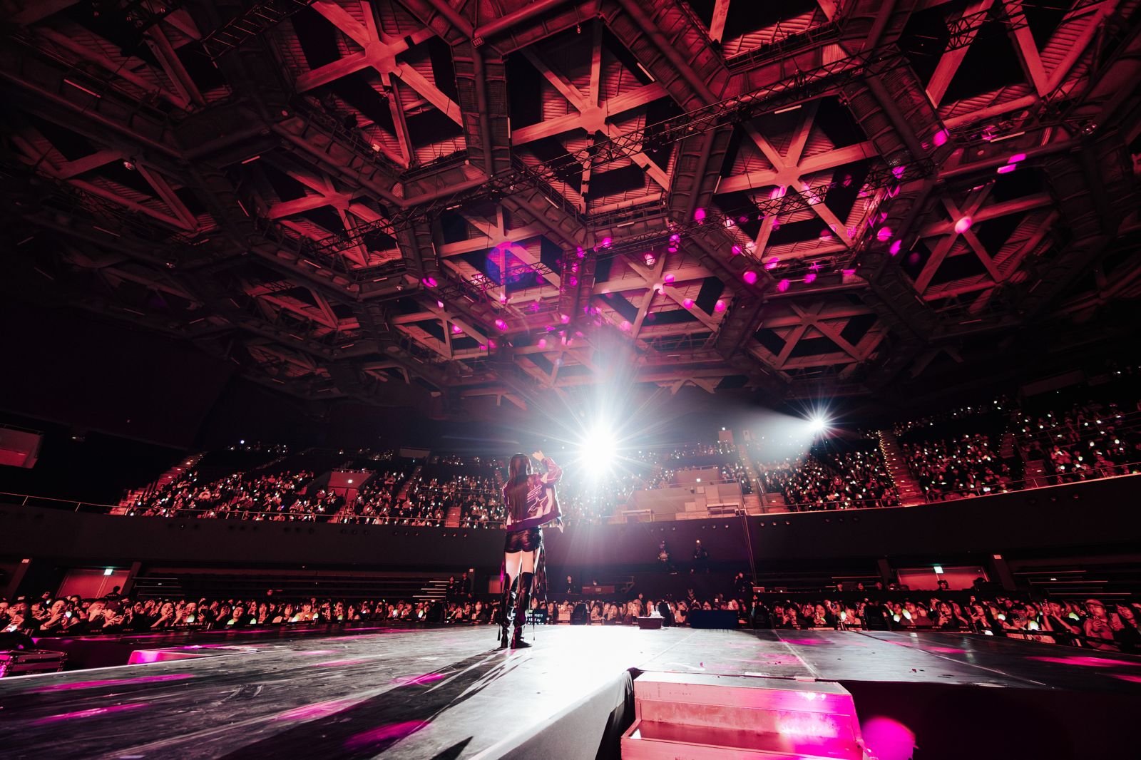 玟星很常來台灣，當天努力說中文與歌迷互動。KKLIVE提供