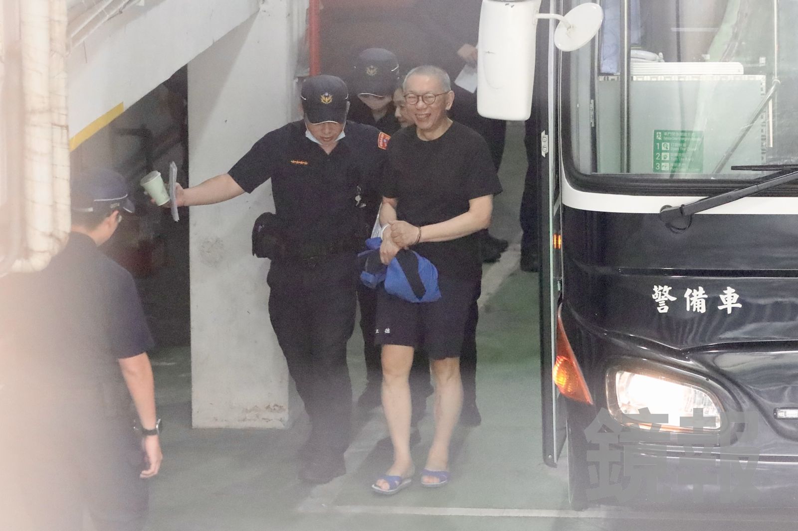 柯文哲首度喊話彭振聲　「害你家破人亡，很難過」