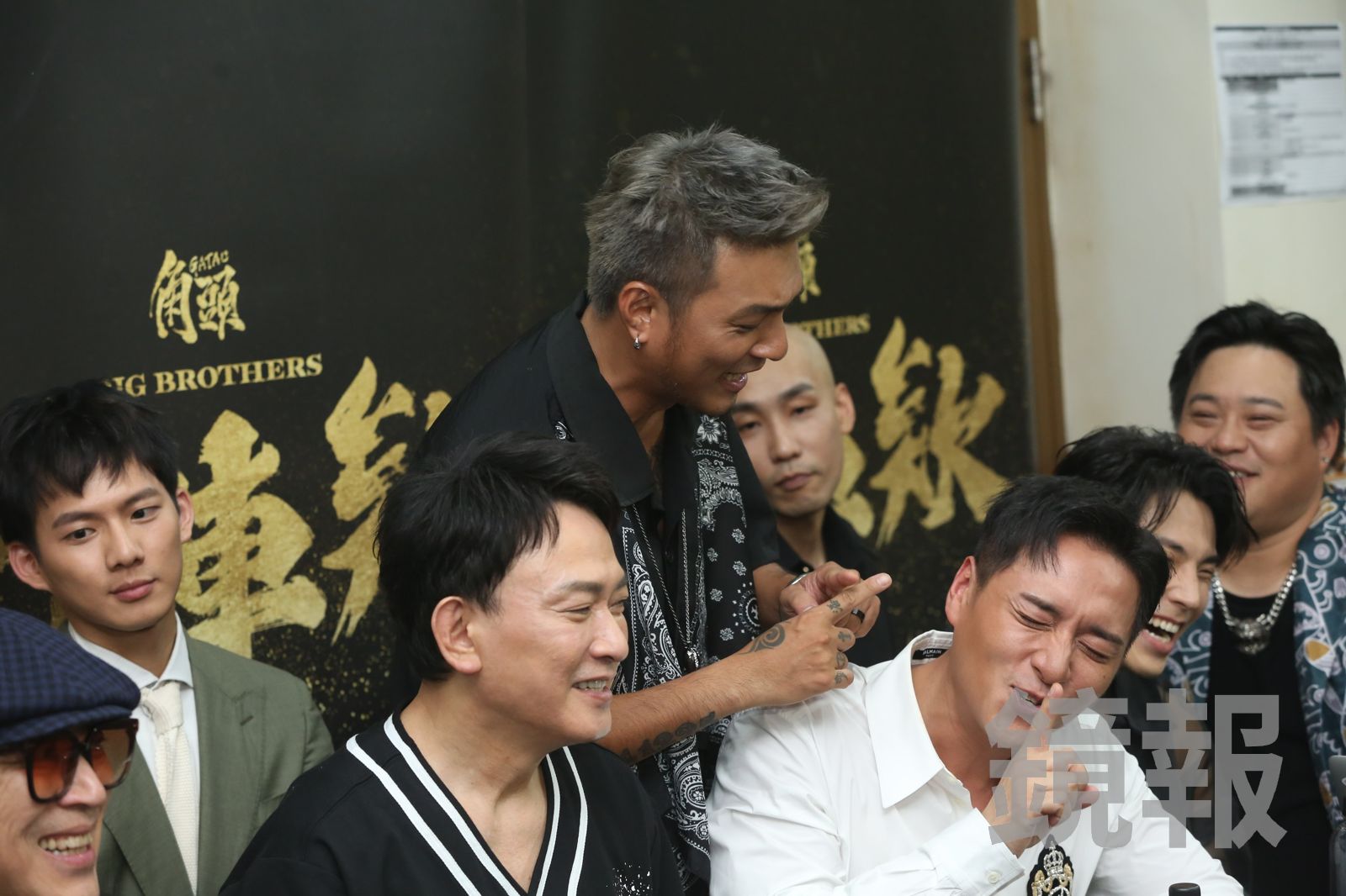 鄭人碩回歸角頭宣傳，訪談中一直插嘴讓嘎嘎忍不住要他別說了。李鍾泉攝
