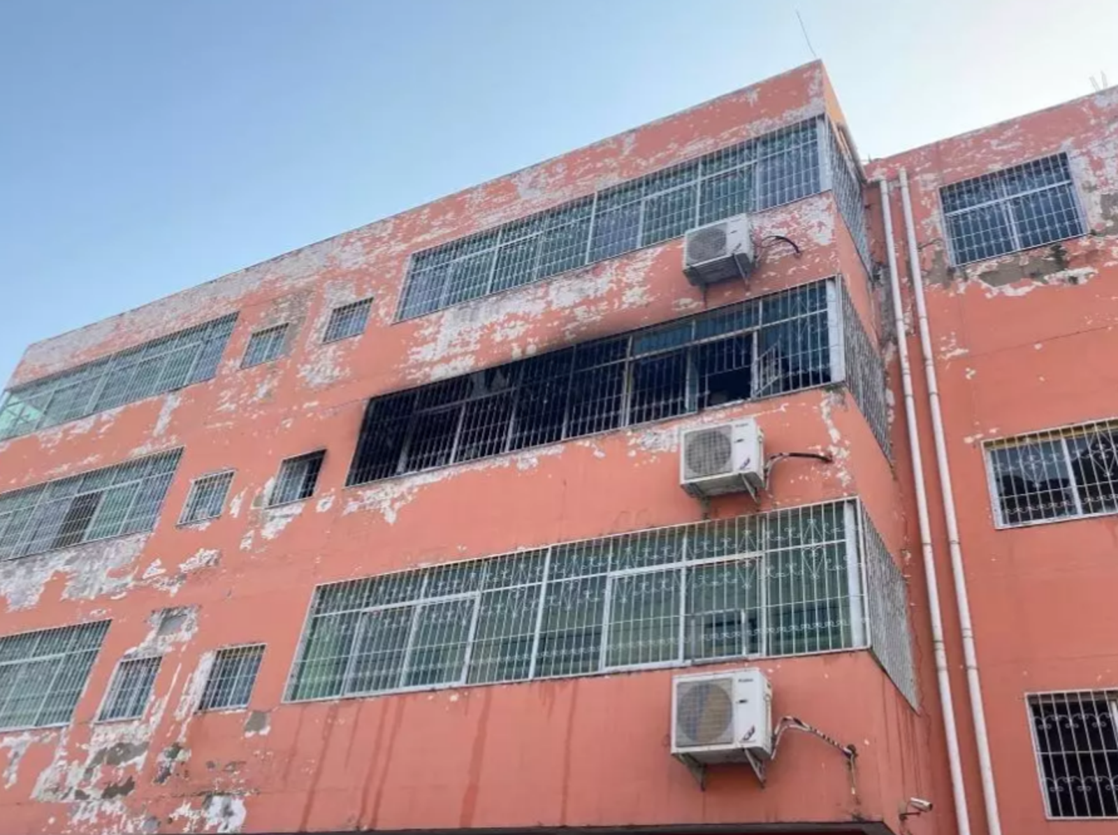 河南違規小學大火釀13死！女老師冒死疏散上百學生「仍重判6年」