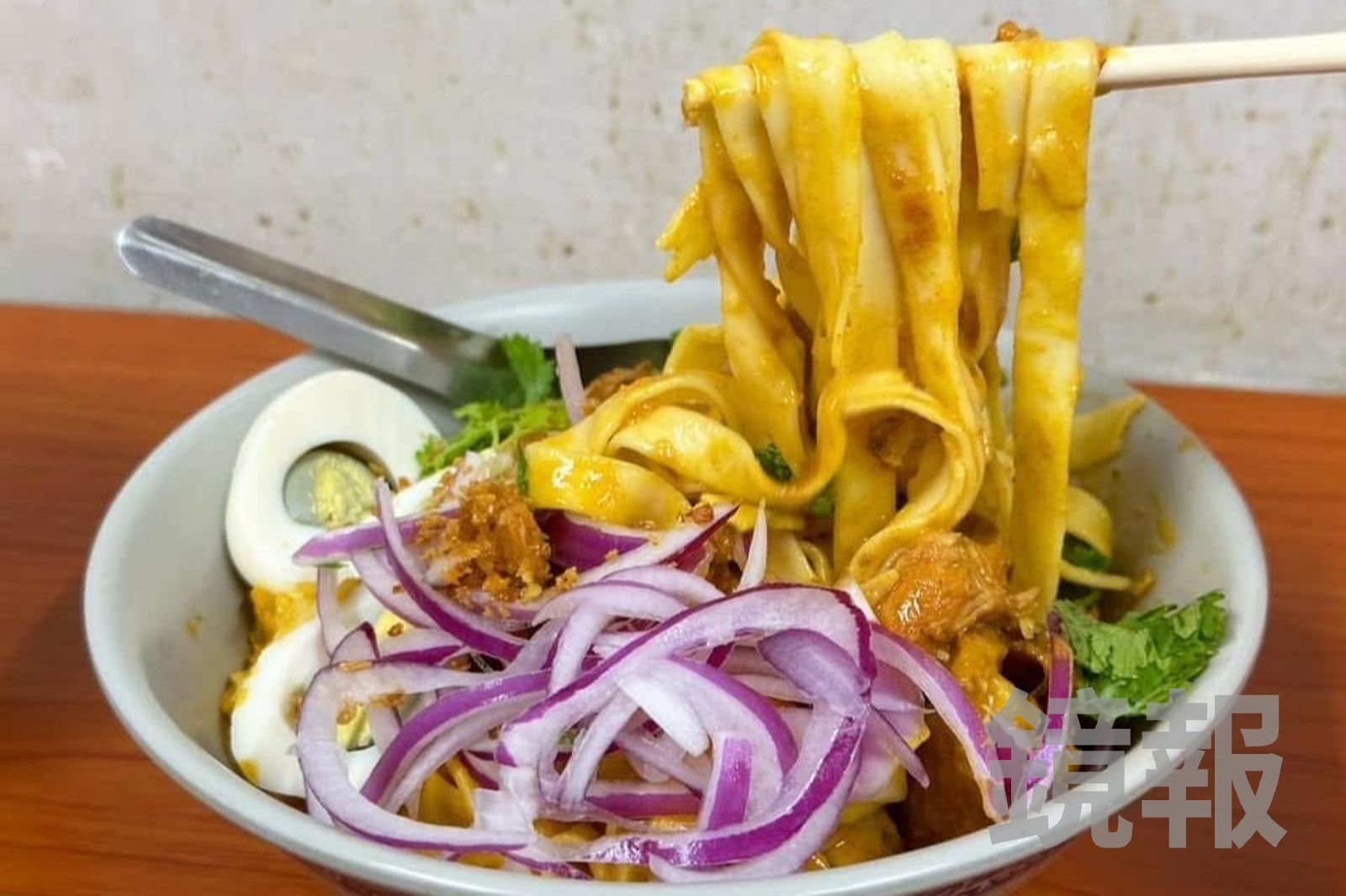 中和緬甸街人氣No.1！「阿薇緬甸小吃店」金山麵香濃開胃一吃上癮