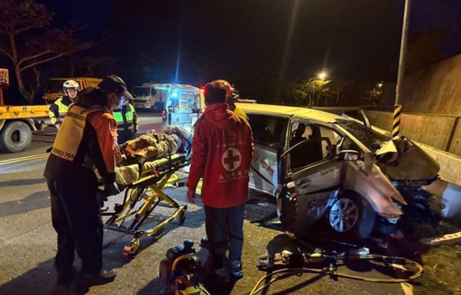 飲58度高粱後開車自撞 致20歲兒子死亡 屏東男獲全家諒解免入監