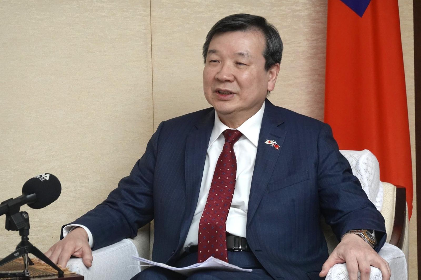 駐日代表李逸洋身體出狀況　返台治療自比老車：進廠維修很正常