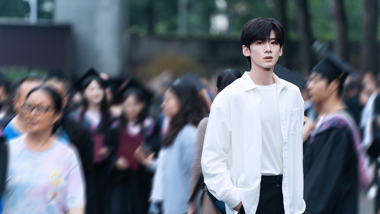 「國民男友」白敬亭主演《難哄》人氣飆漲。中天娛樂台提供