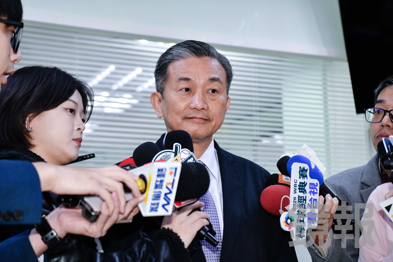 王定宇陷小三疑雲!負心形象拖累家庭 兒驚傳「5天沒上學」 選區恐由他空降代替