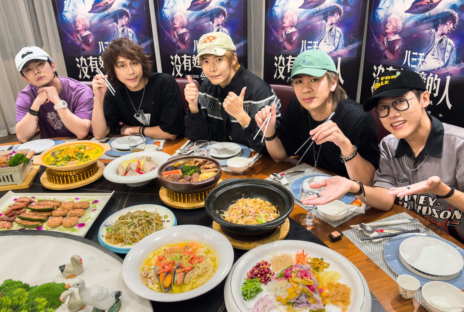 八三夭深夜搭車1小時只為「這一鍋」!廣州美食地圖解禁 「狂頂廣州塔」畫面曝光