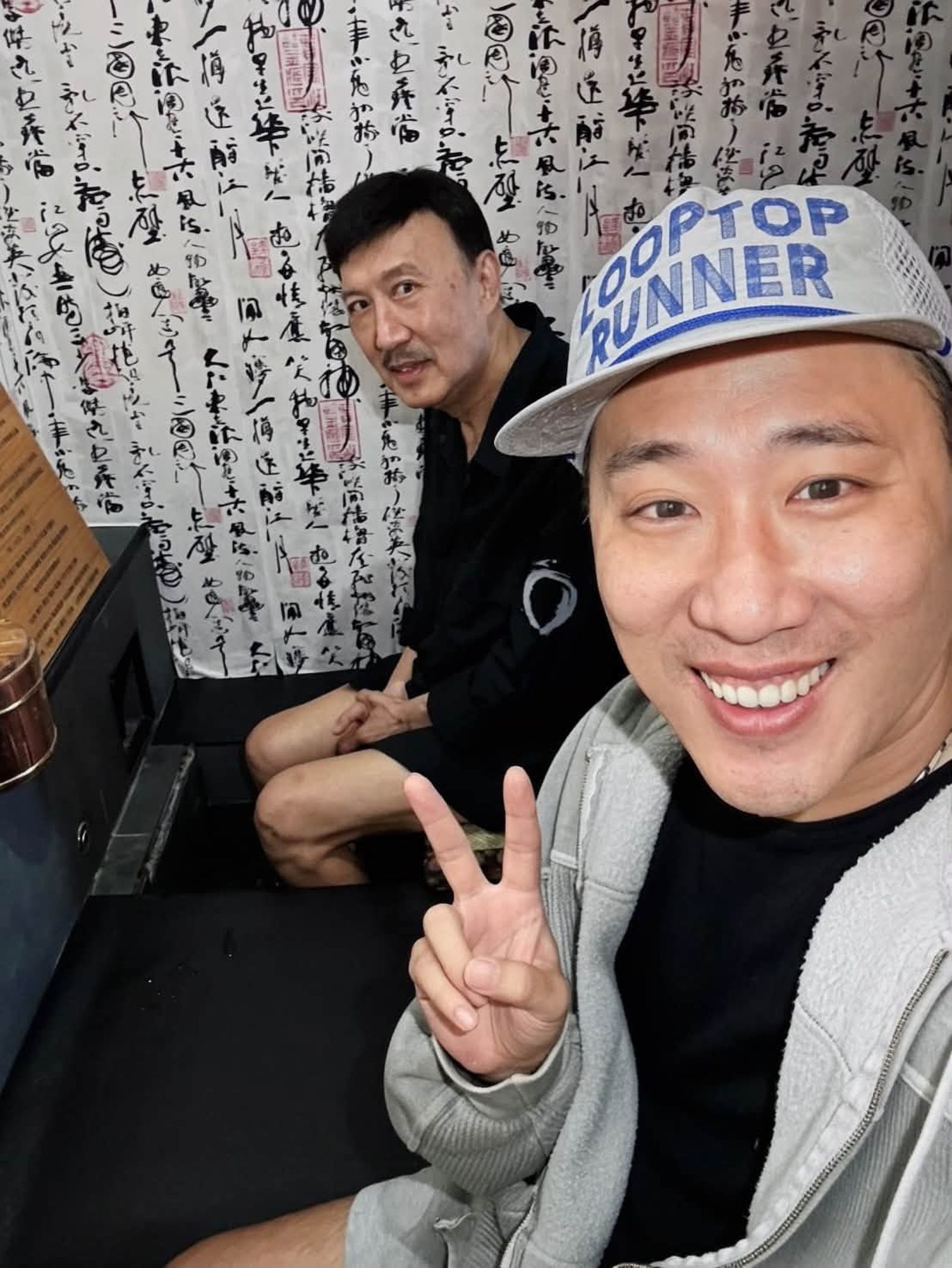 余祥銓和余天合照。圖／翻攝余祥銓臉書