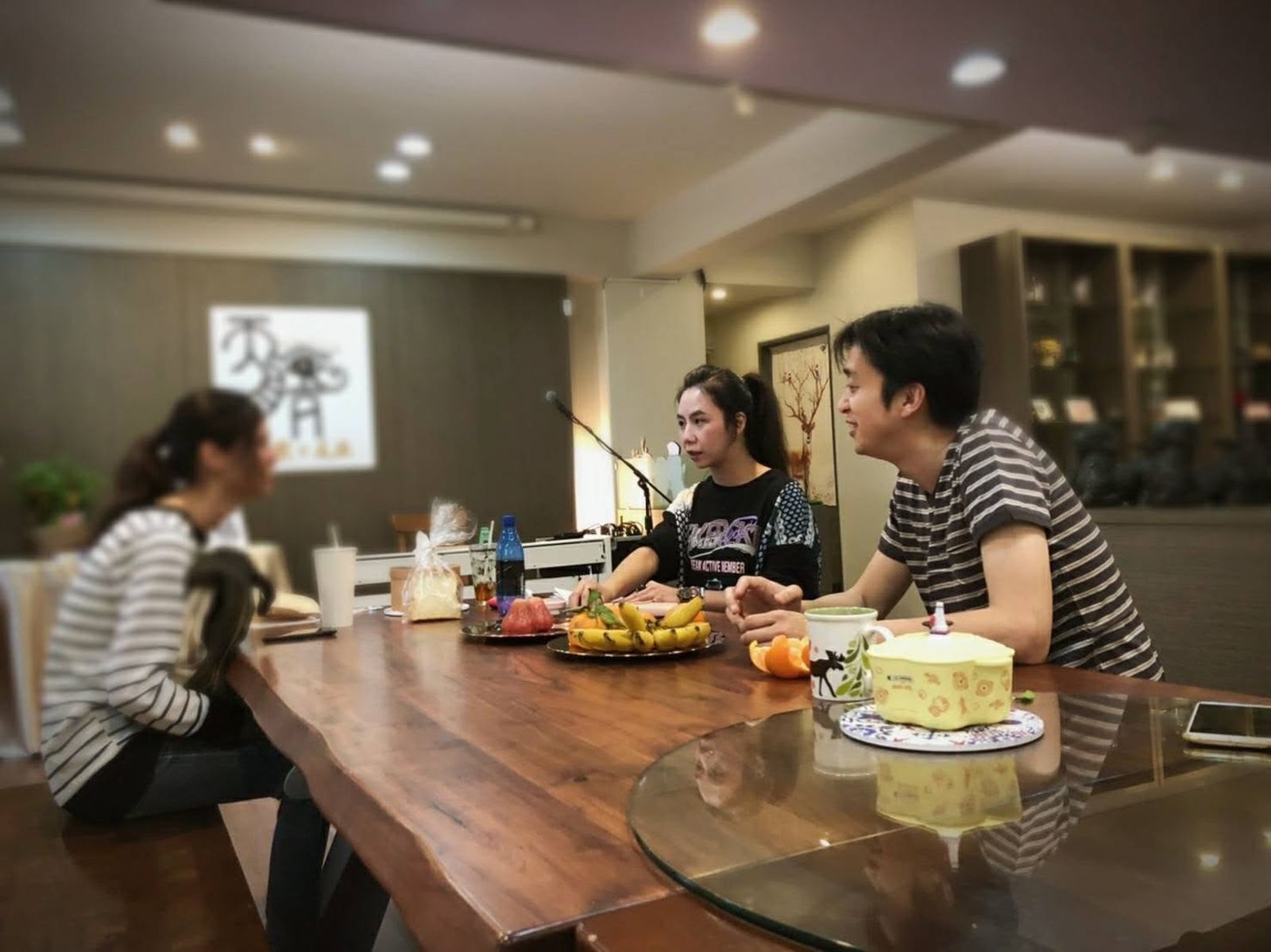 廖人傑(右起)曾與童芯一起在天開公司工作。翻攝廖人傑臉書