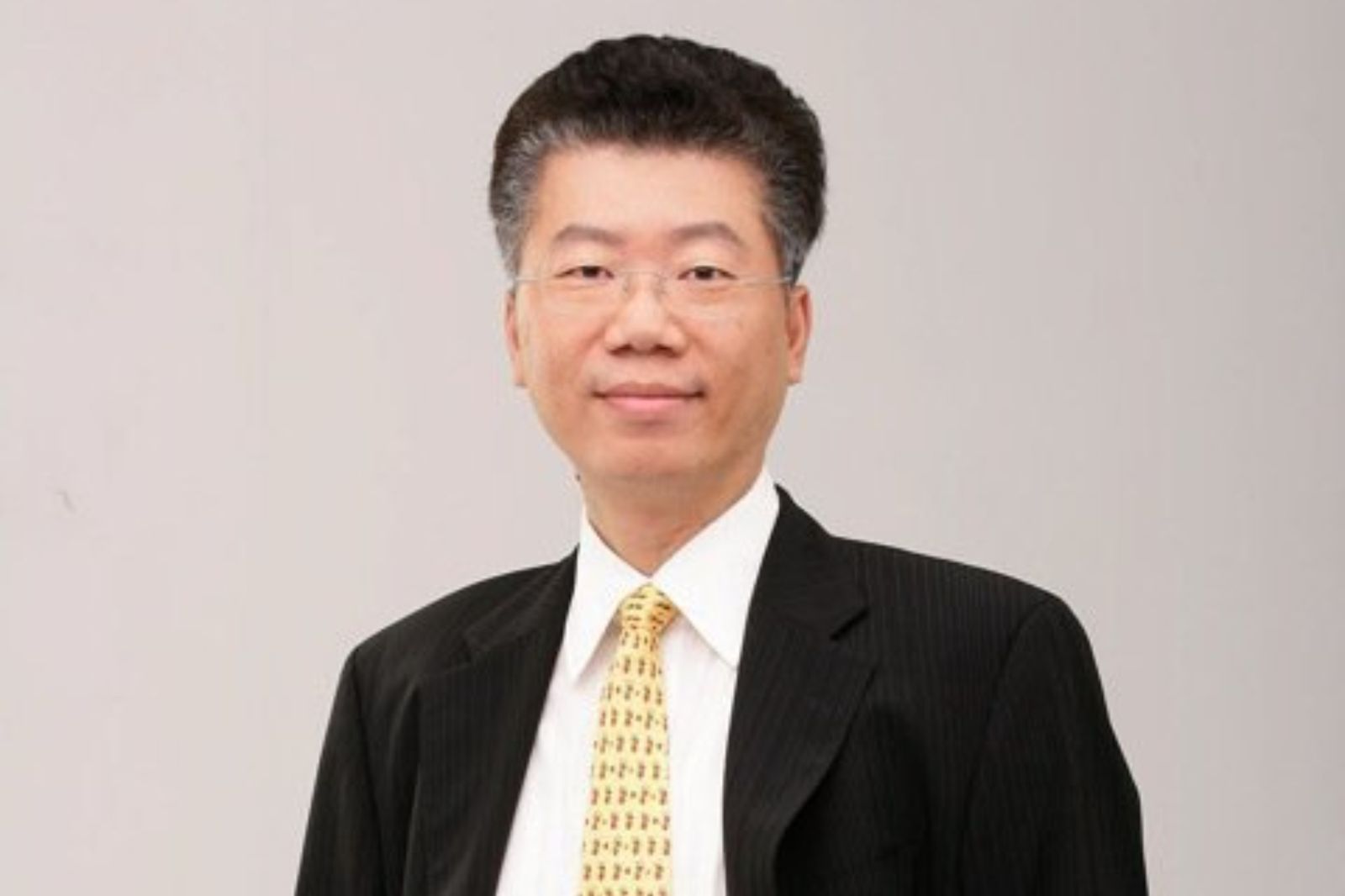 才剛判刑定讞！名醫李光輝驟逝　「打食鹽水騙癌末患150萬」免關了　生前爭議一次看