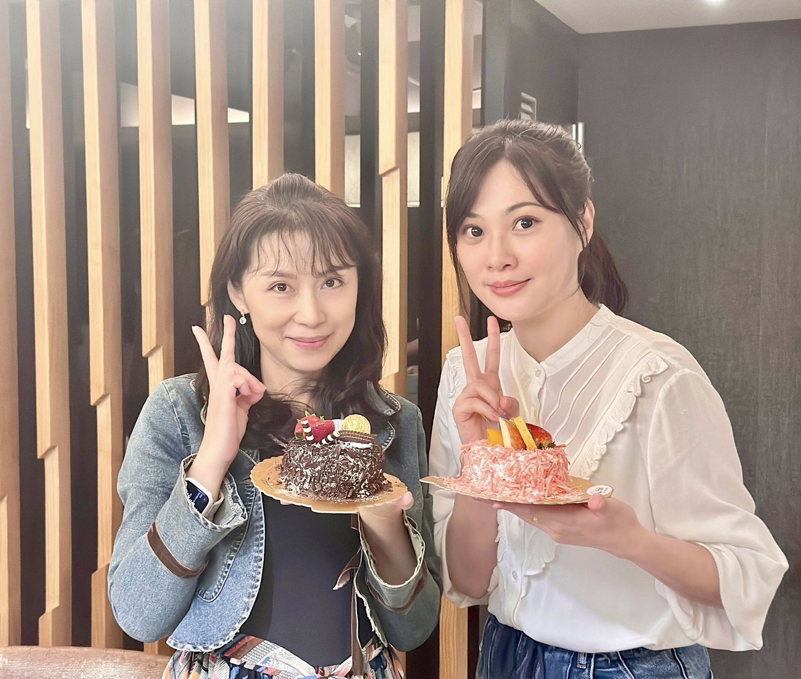 45歲熊家婕罕見現身！「最性感人妻」凍齡美貌曝光